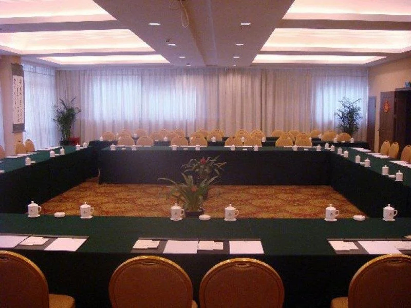 东方大酒店(开化江滨路店)