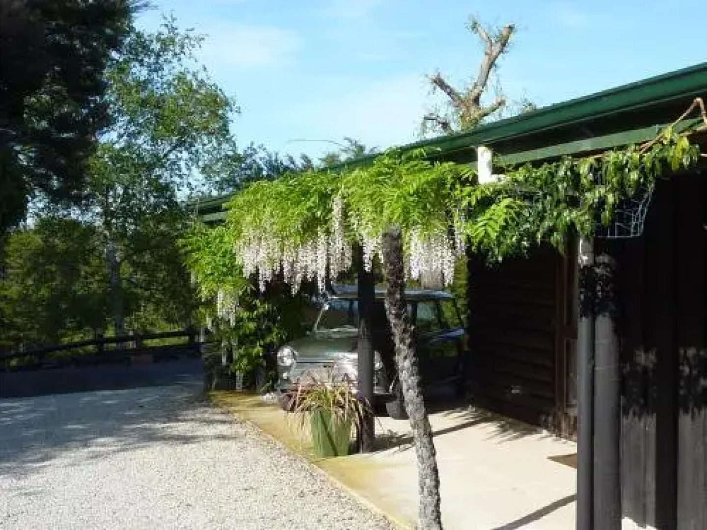 Thorold Country House