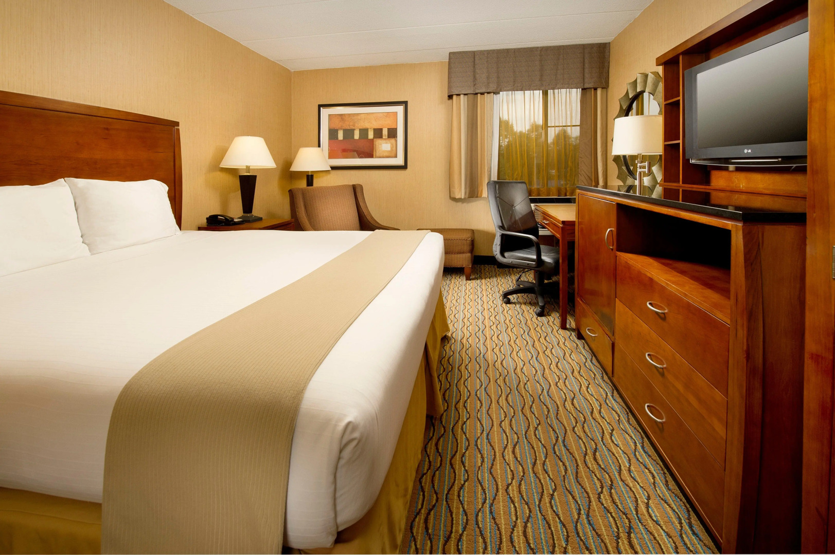 Holiday Inn Express Fairfax - Arlington Boulevard by IHG