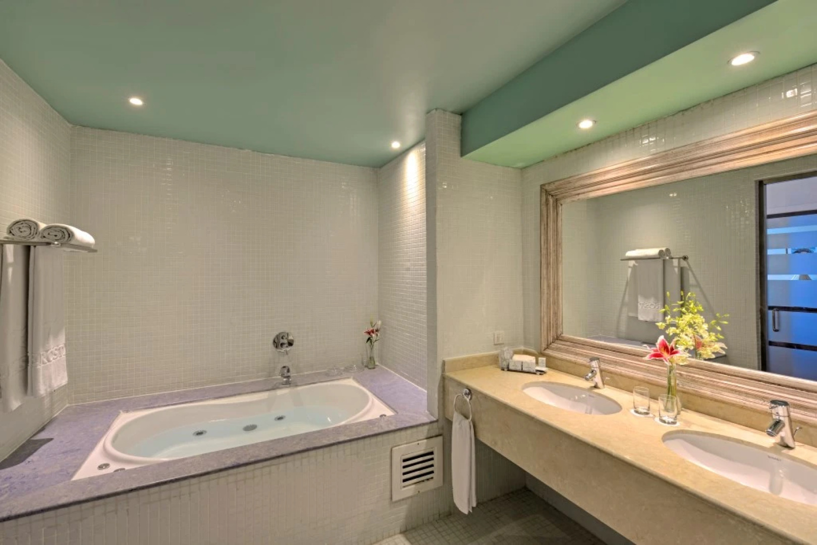 Iberostar Waves Rose Hall Beach - All Inclusive