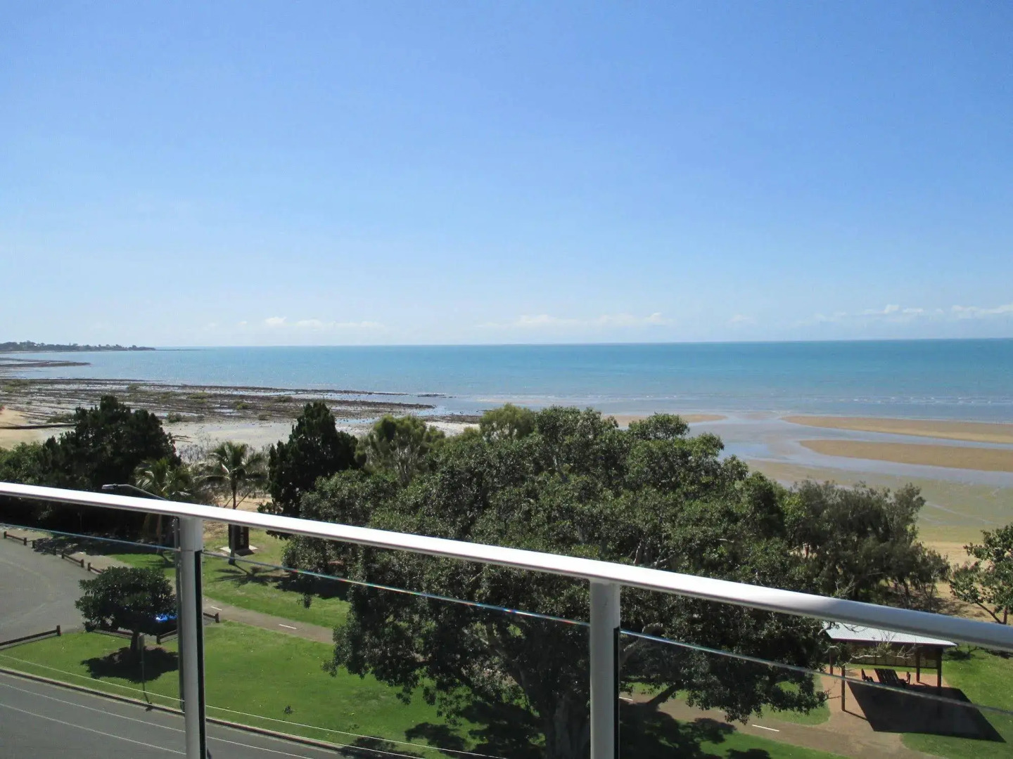 Tingeera Beachfront Apartments