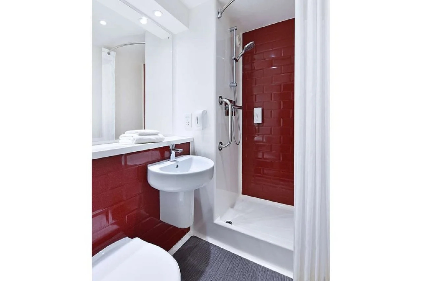 Travelodge Chichester Central