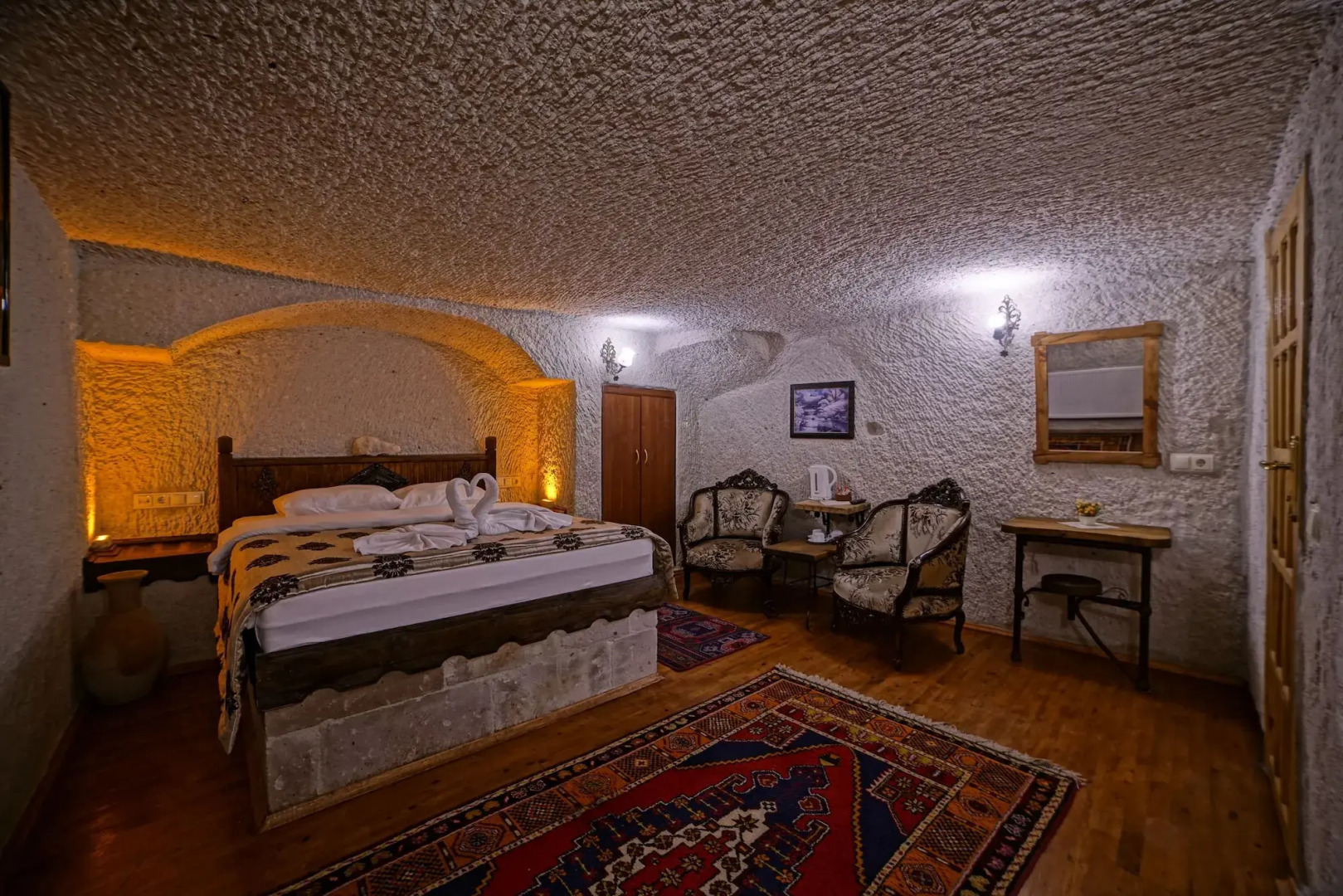 Melek Cave Hotel