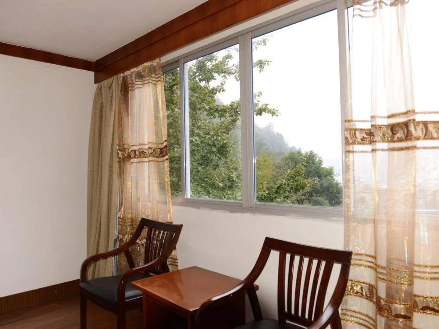 Yandangshan Lelaixi Hotel