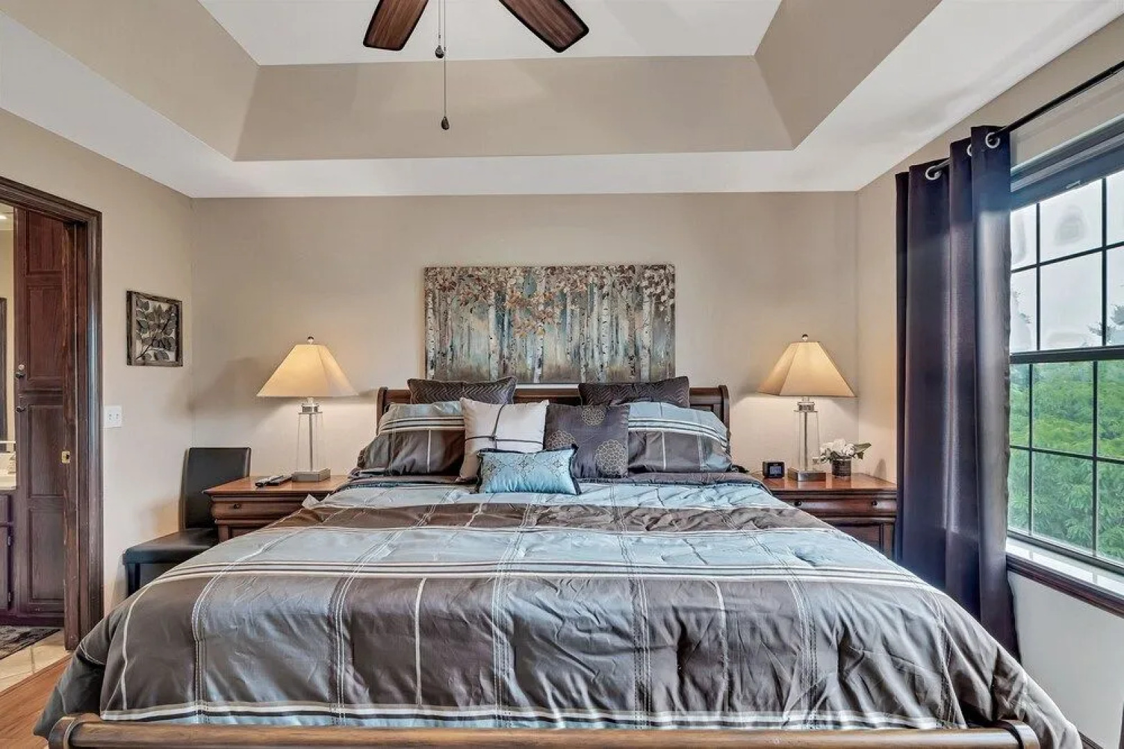 Reflection 2 Bedroom Condo by Redawning