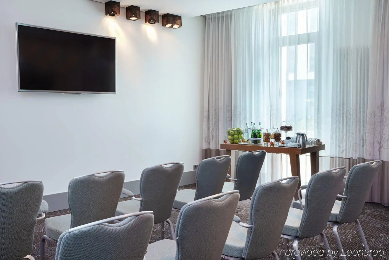 Отель Premier Inn Berlin Alexanderplatz