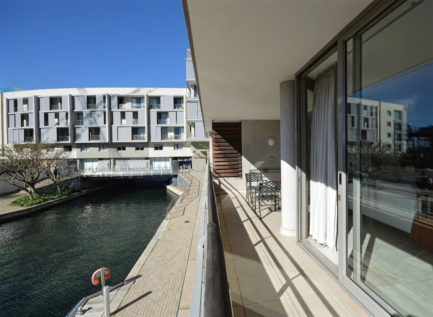 Canal Quays Luxury Apartments