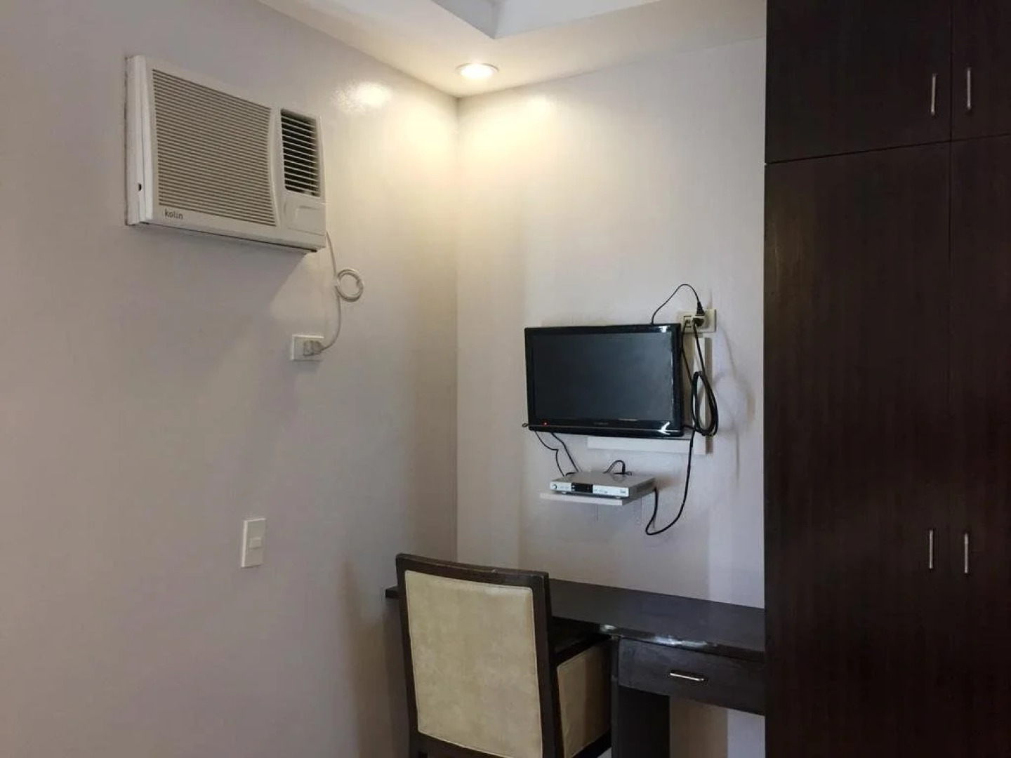 Tagaytay Haven Hotel Mendez