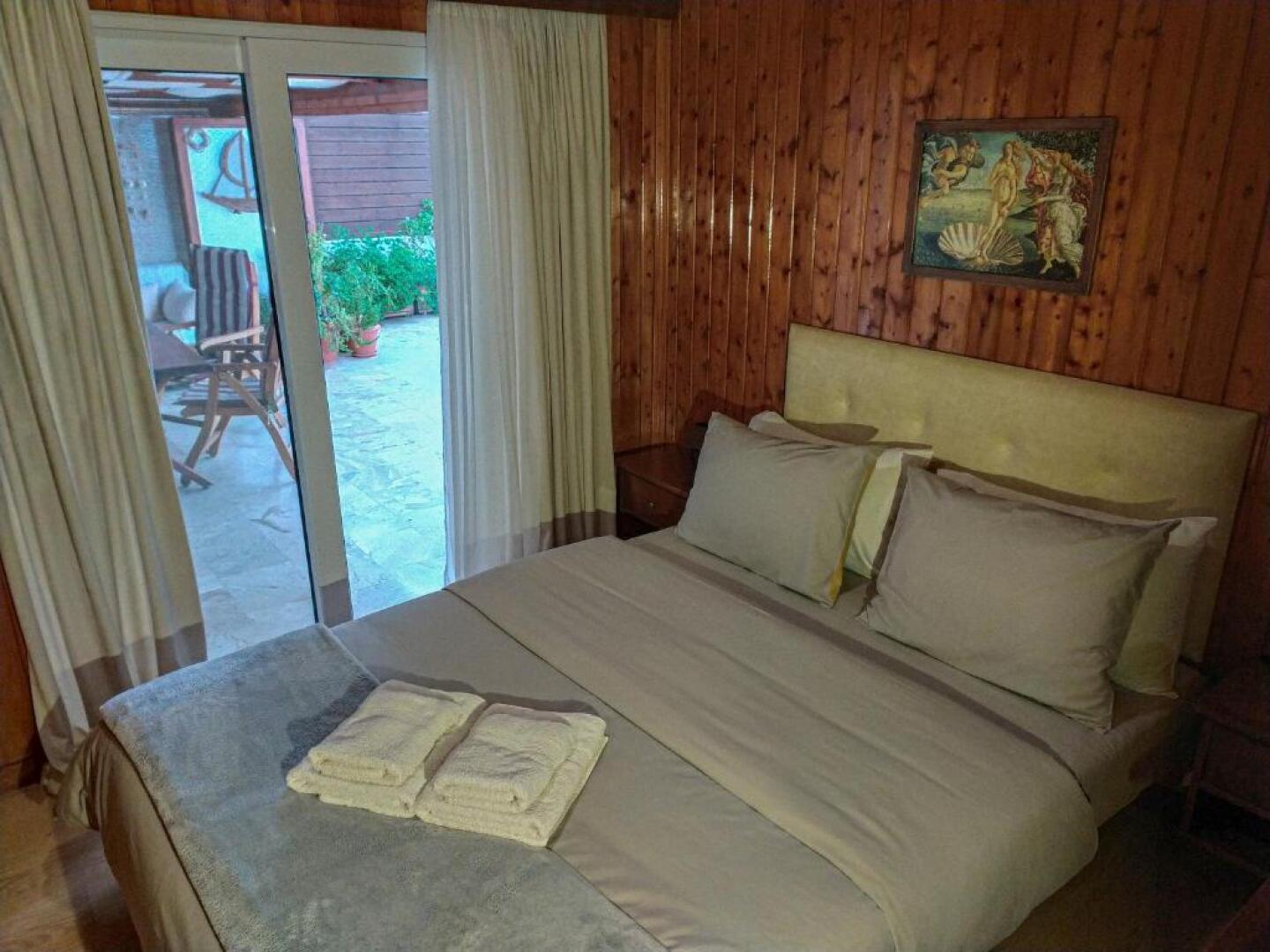 Sea View Roof Garden Apartment