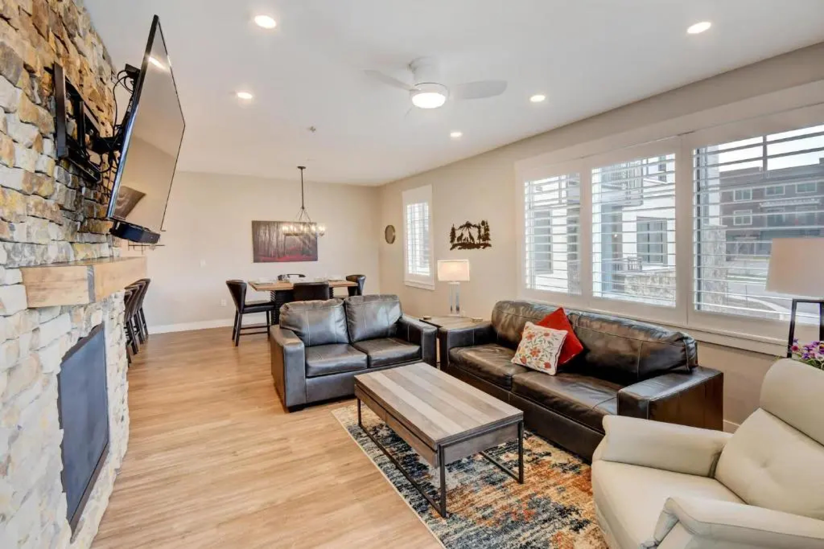 New Luxury Loft #103 Near Resort Huge Hot Tub & Views - FREE Activities & Equipment Rentals Daily