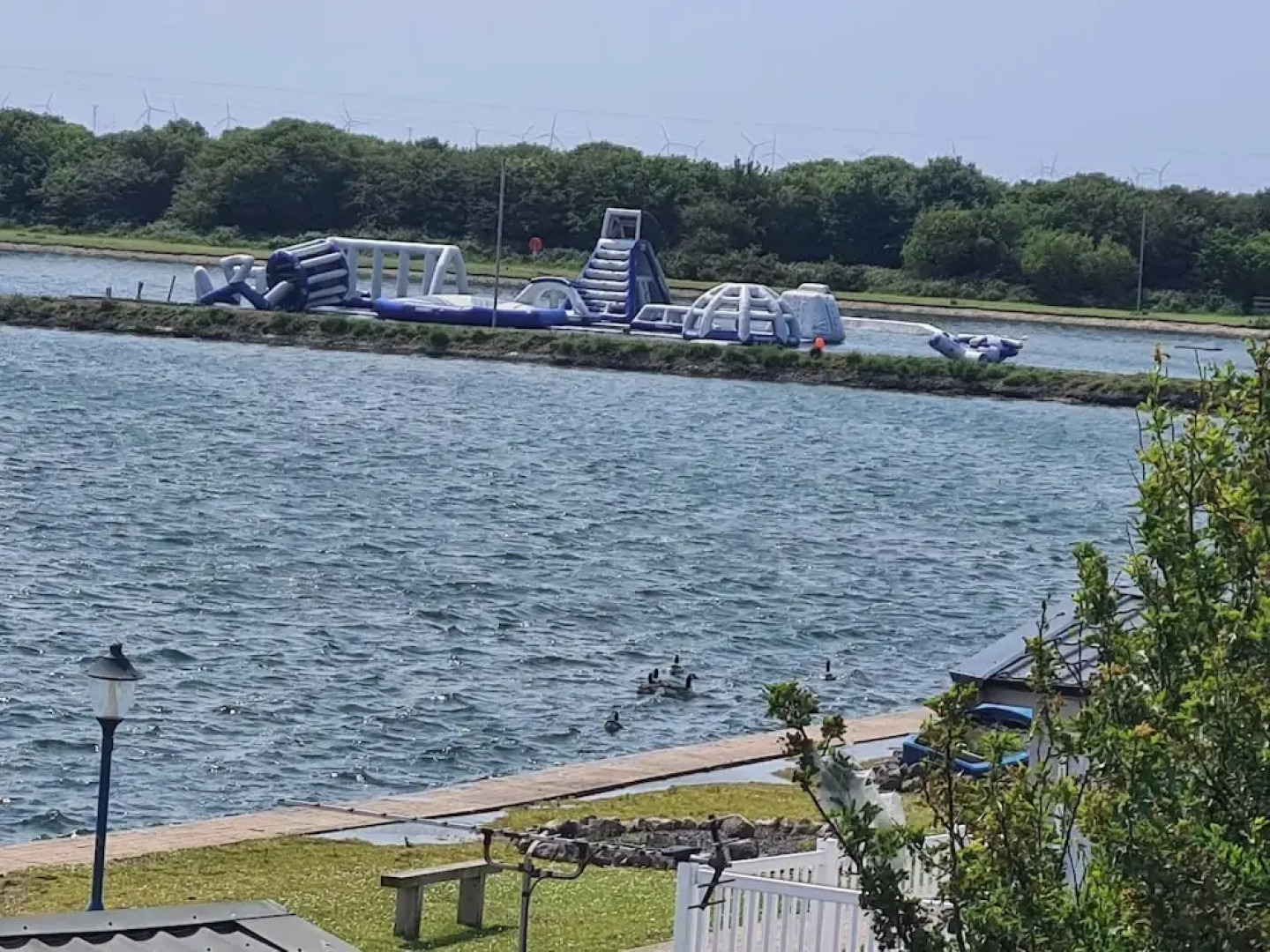 3 Bed Lodge - Sleeps 6 - Parking - Pets - Wifi