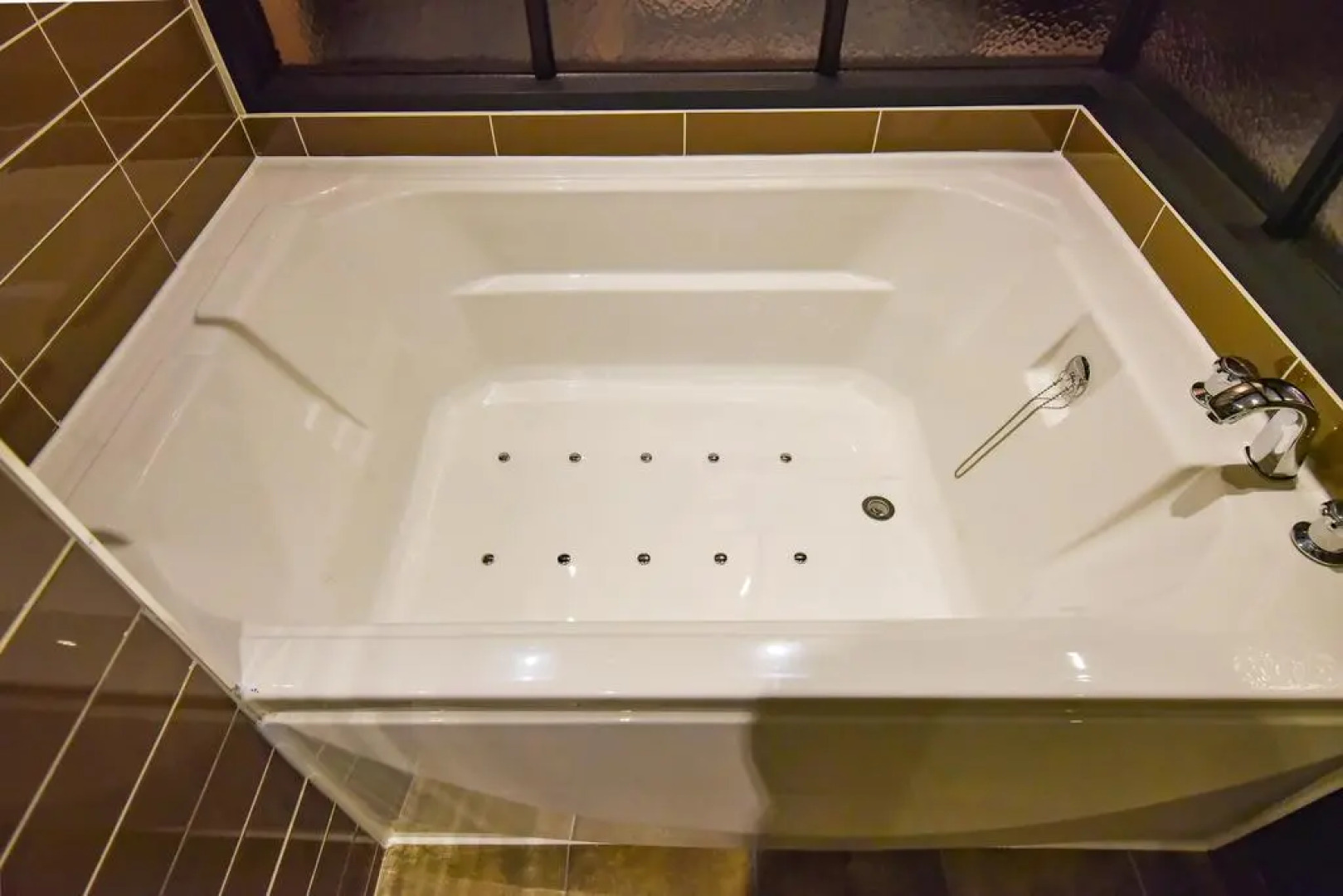 Two Heart Hotel Gimhae Waterpark