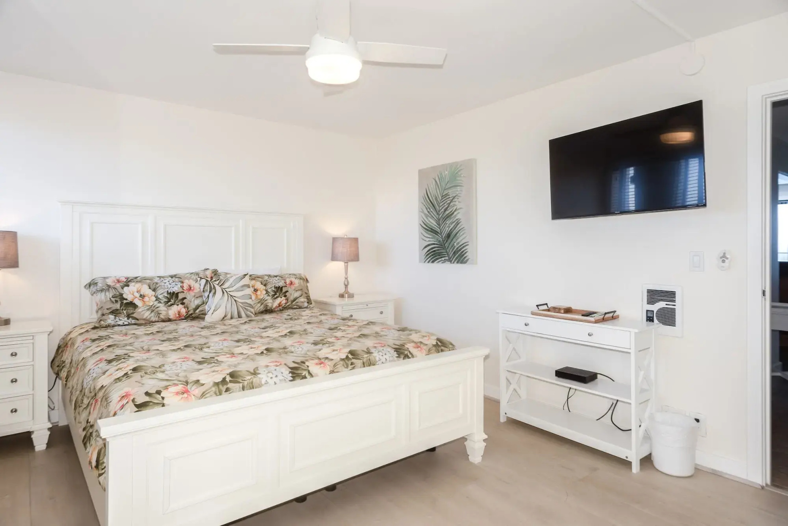 Capri by the Sea by All Seasons Resort Lodging