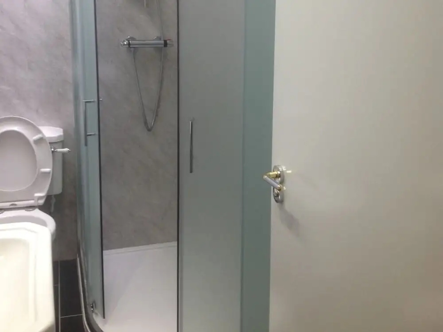 The Hopetoun Arms Hotel