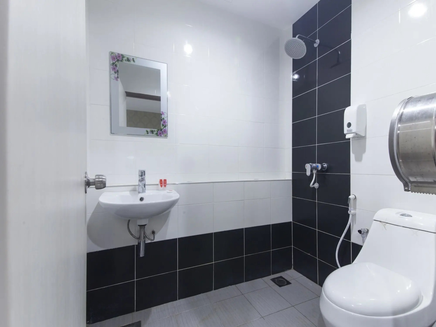 Super OYO Capital O 804 Hotel Pinji