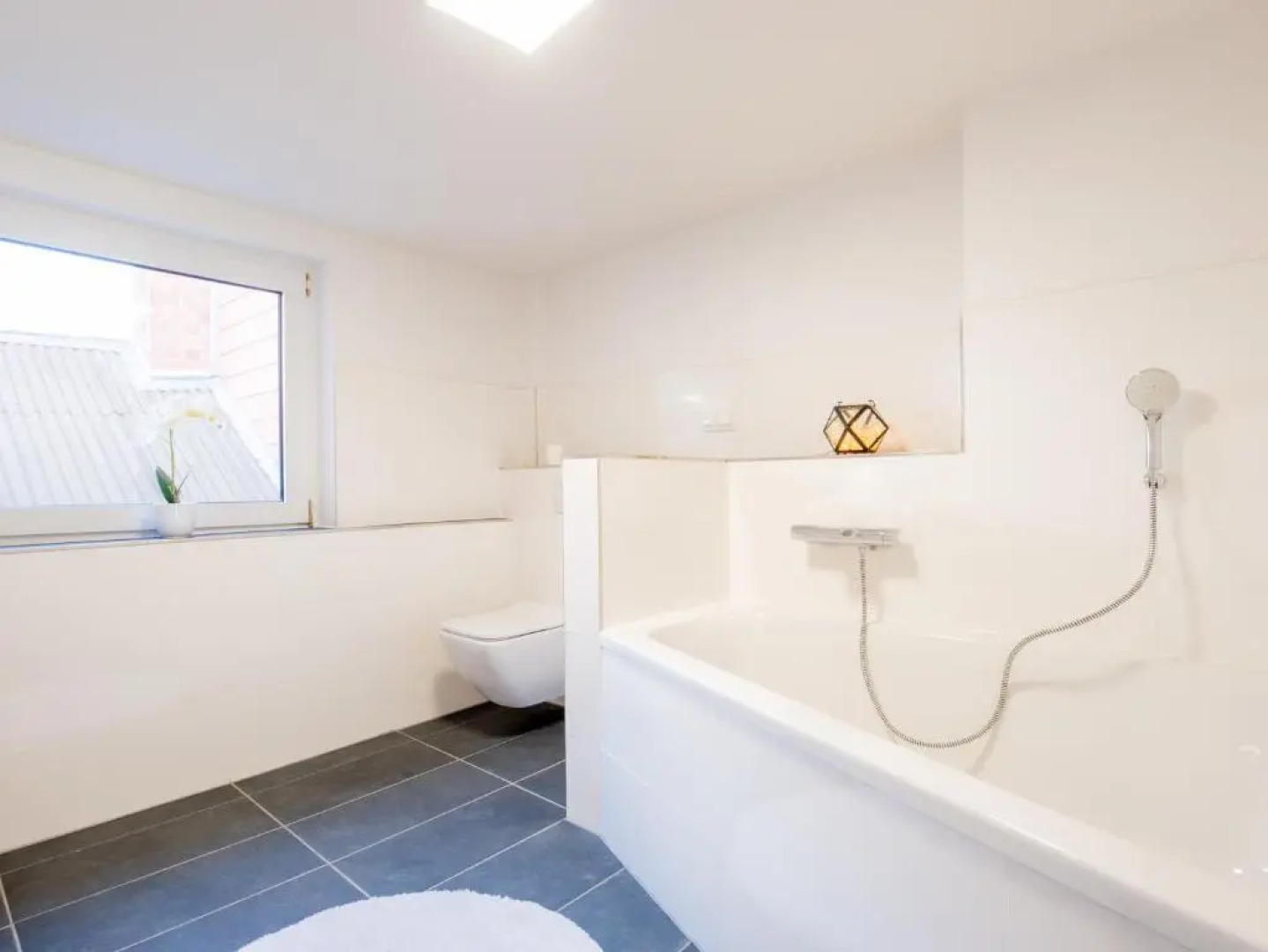 EUPHORAS - Haus mit 4 Schlafzimmern und Hinterhof