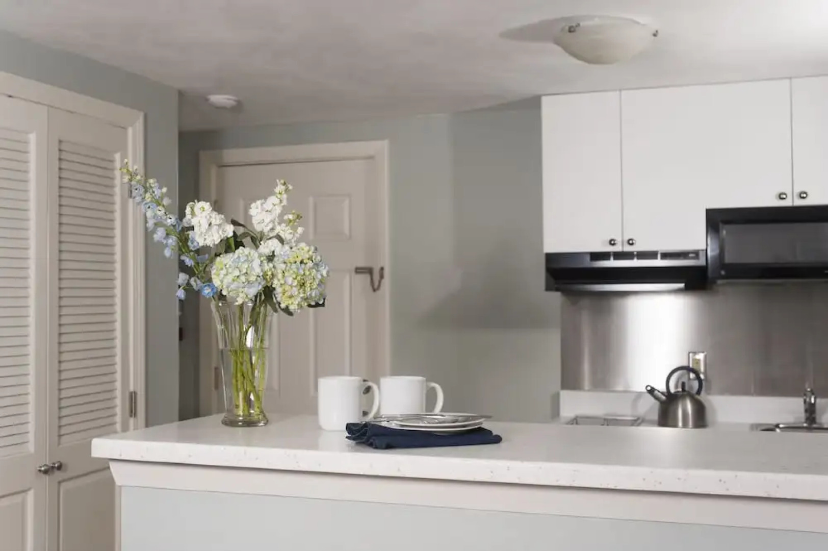 Chatham Seafarer Inn