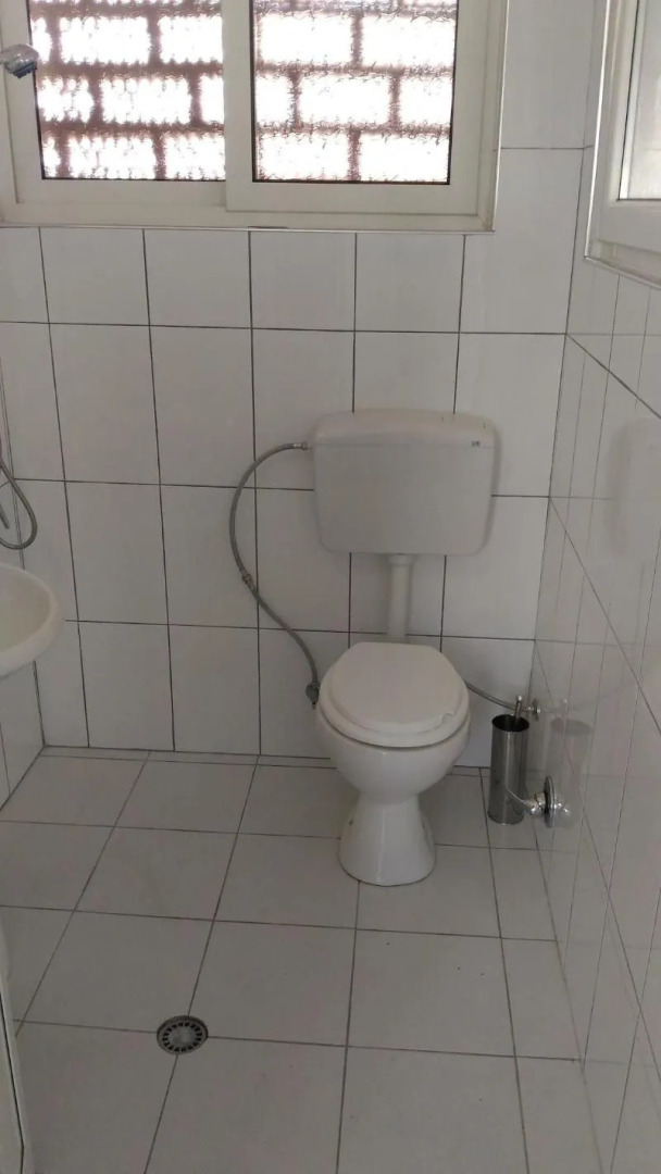 Bulldog Hostel & Club