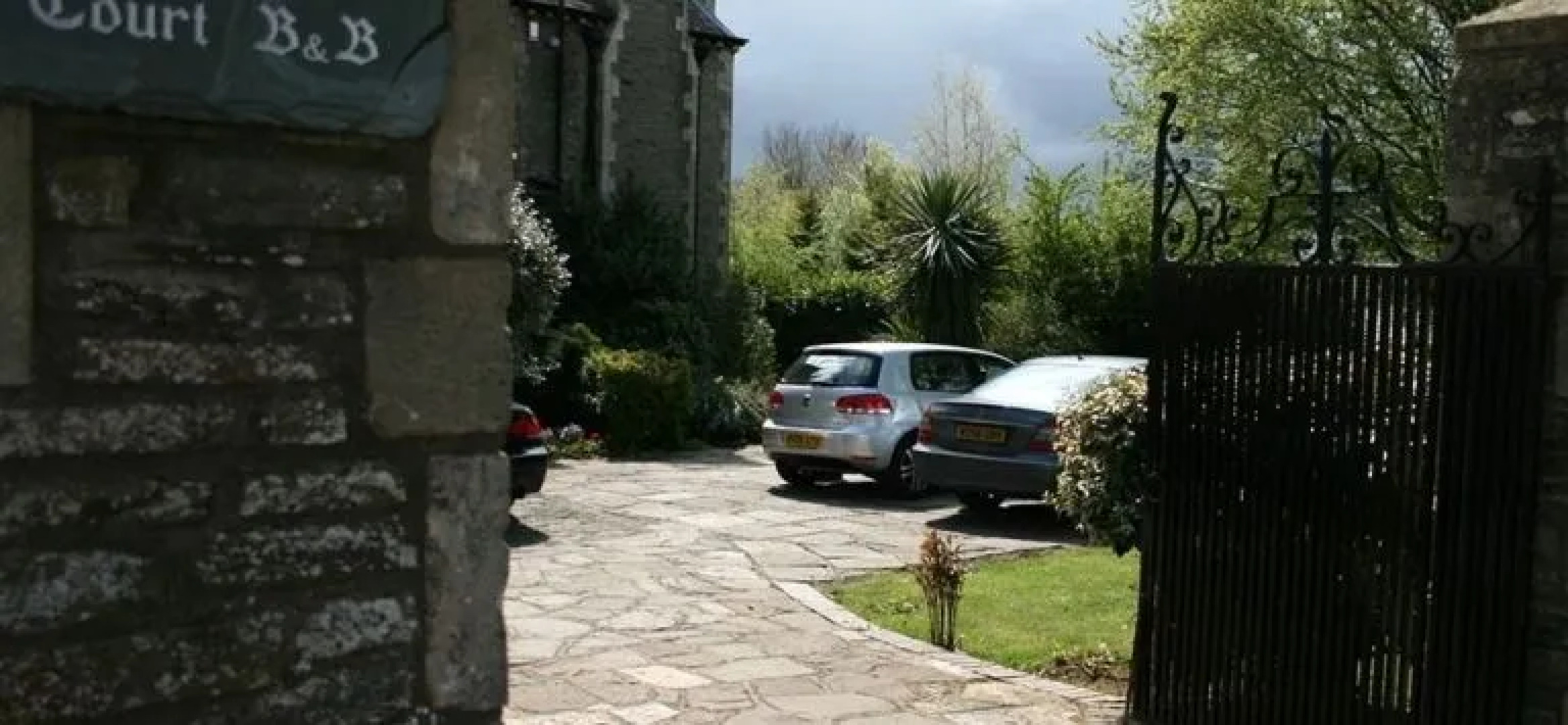 The Old Court - Guest house