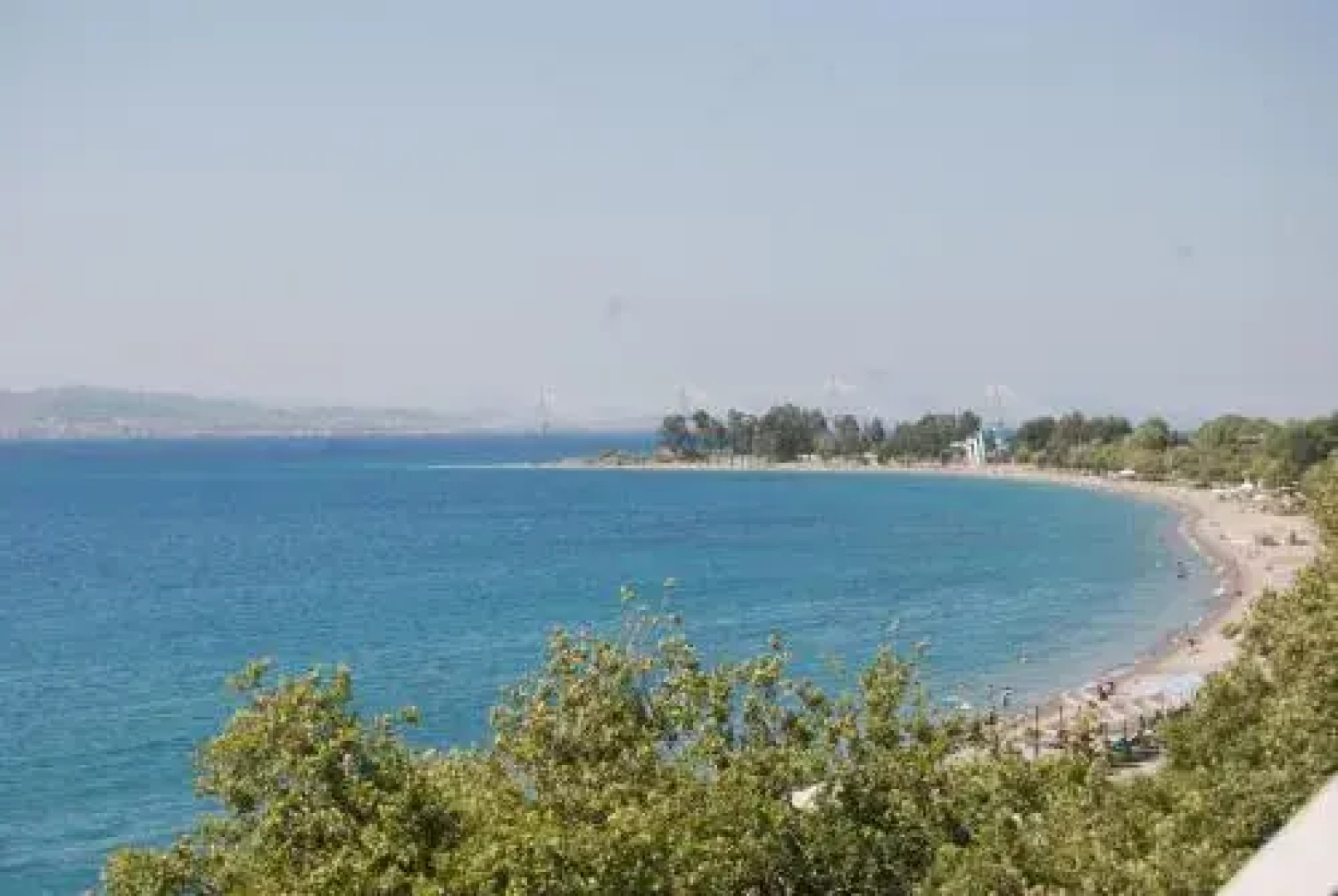 Chrisi Akti
