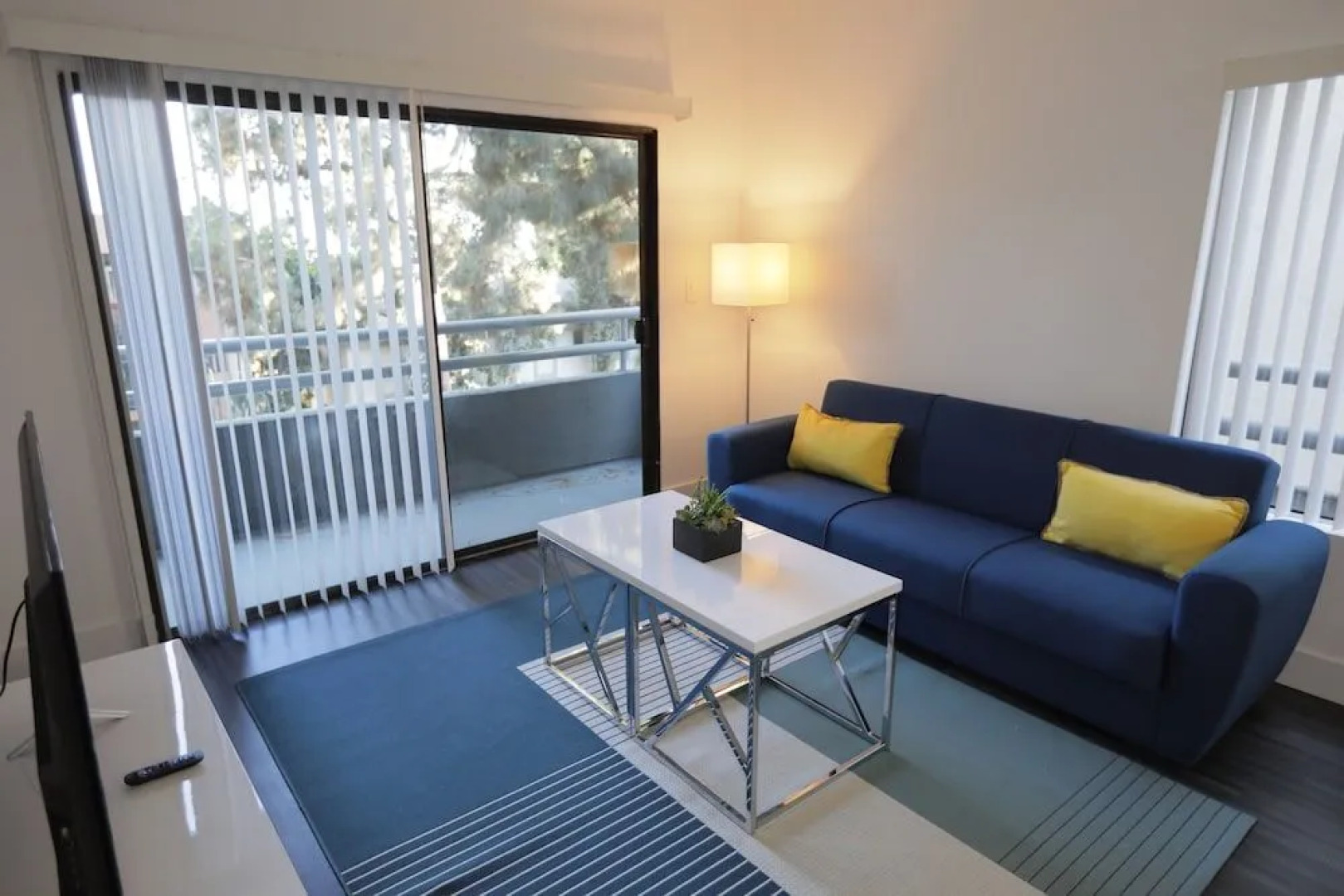 Hollywood Central Suites