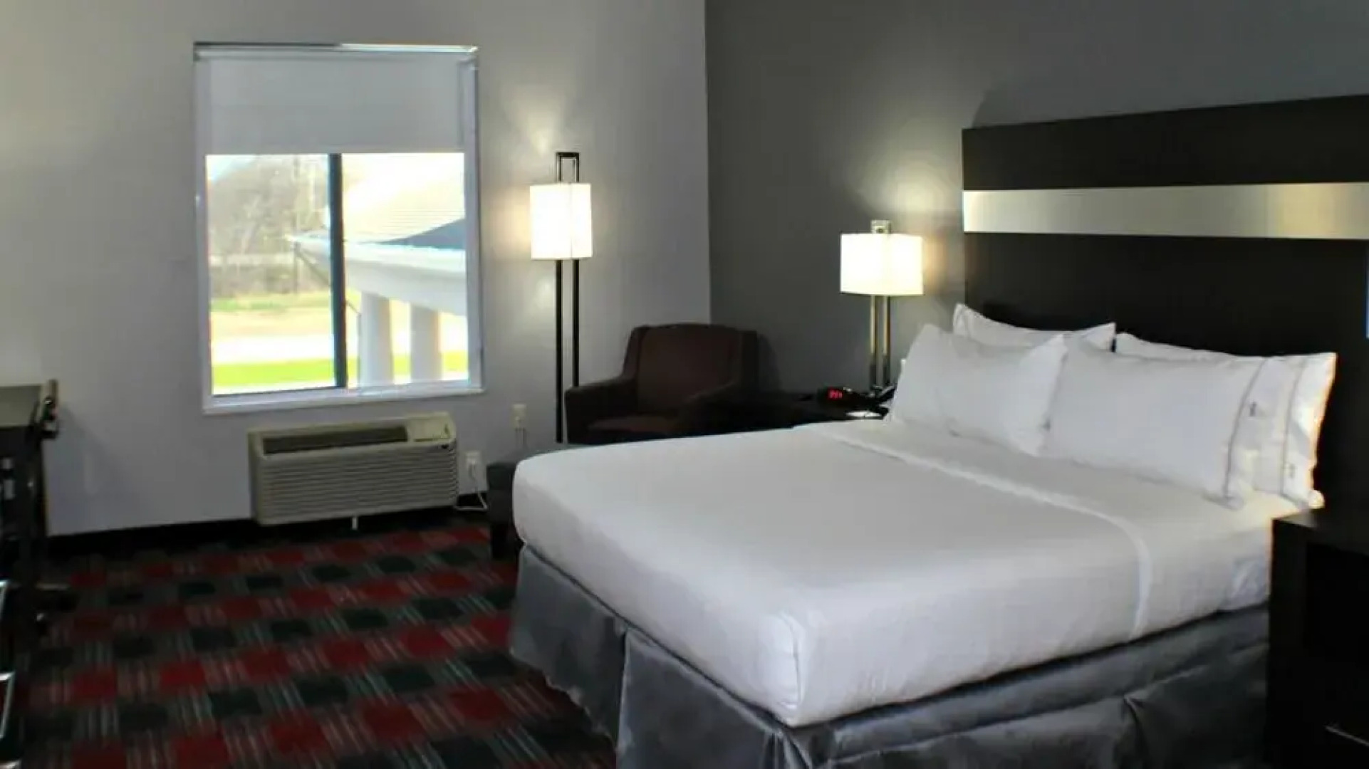 Holiday Inn Express & Suites Bonham, an IHG Hotel