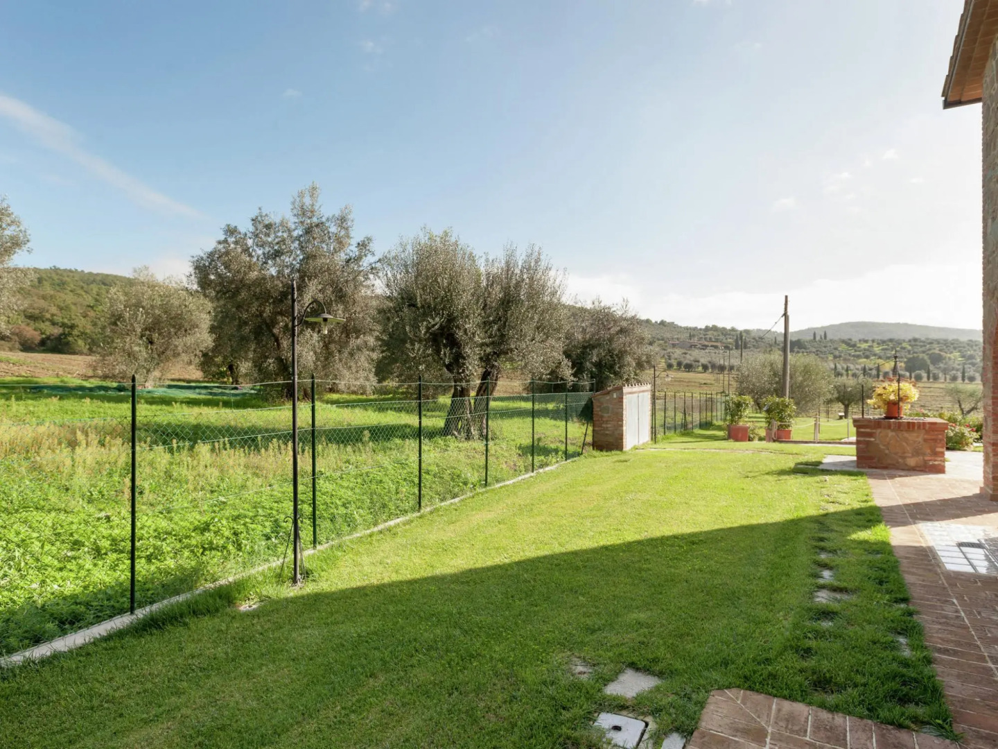 Apartment in Monte del Lago Near Lake Trasimeno