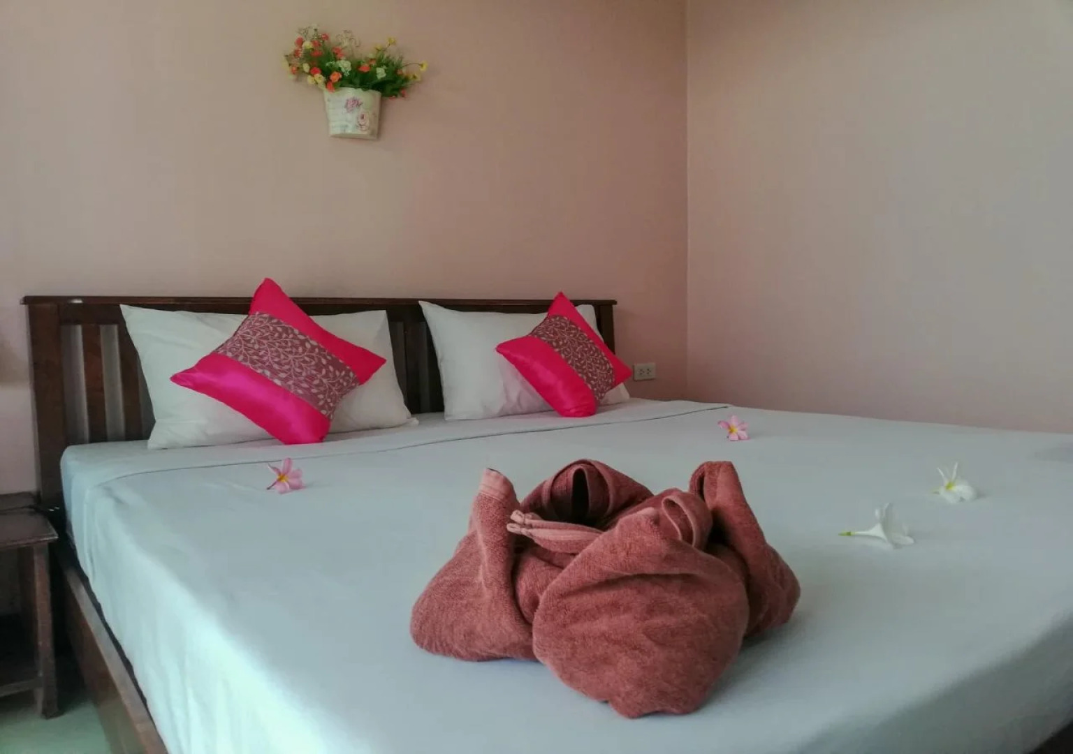 Lanta Wild Beach Resort