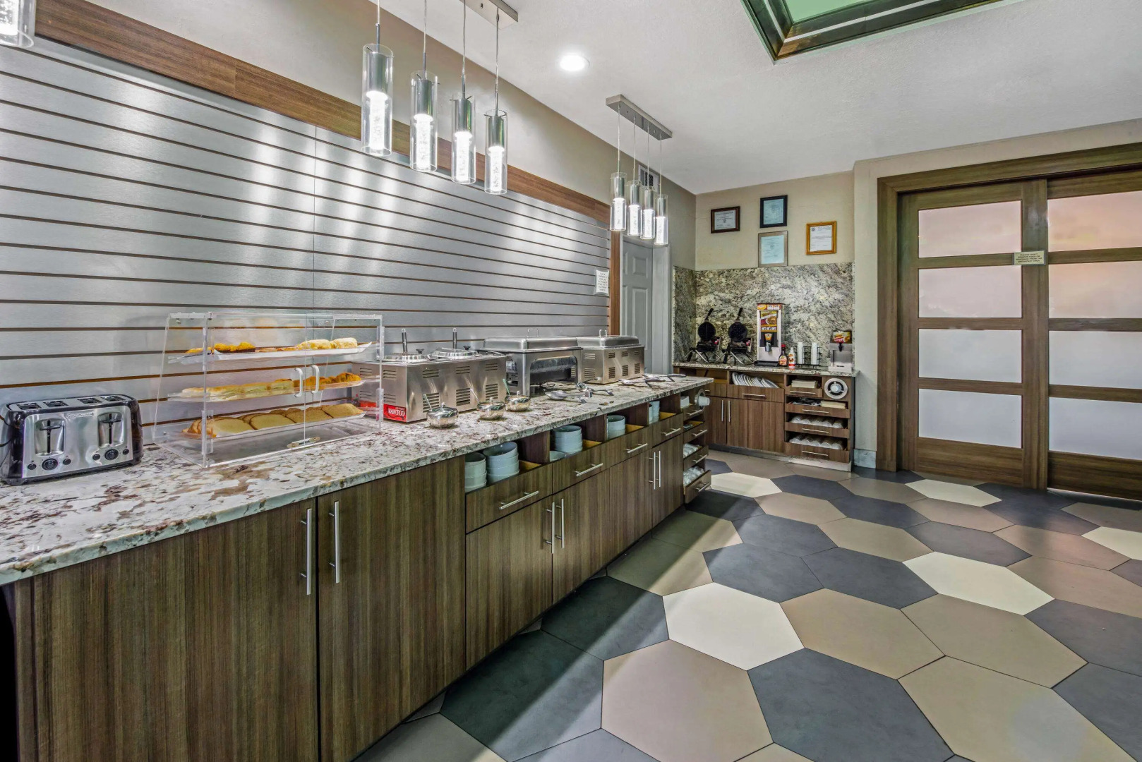 La Quinta Inn & Suites by Wyndham Kingwood Houston IAH Airpt