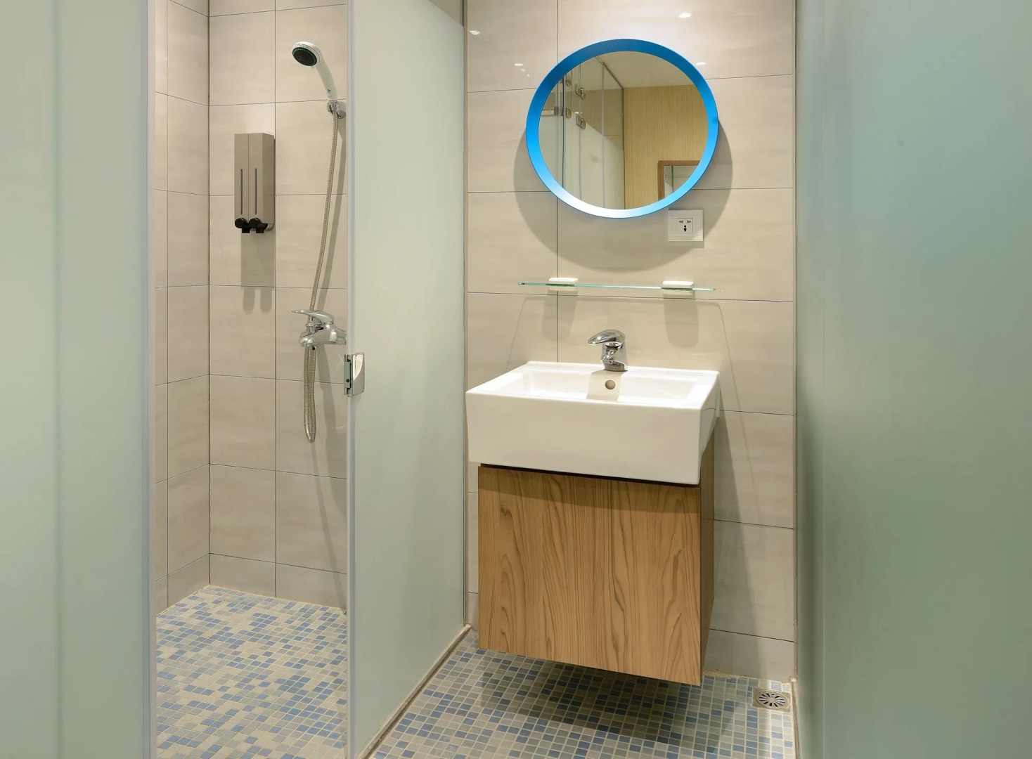 Park City Inn & Hostel - Yonghe Taipei