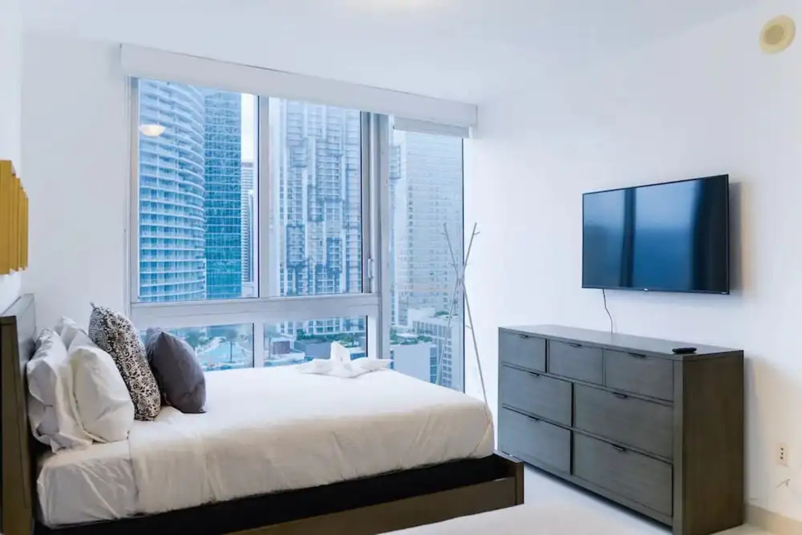 Icon Brickell W Hotel and Residences