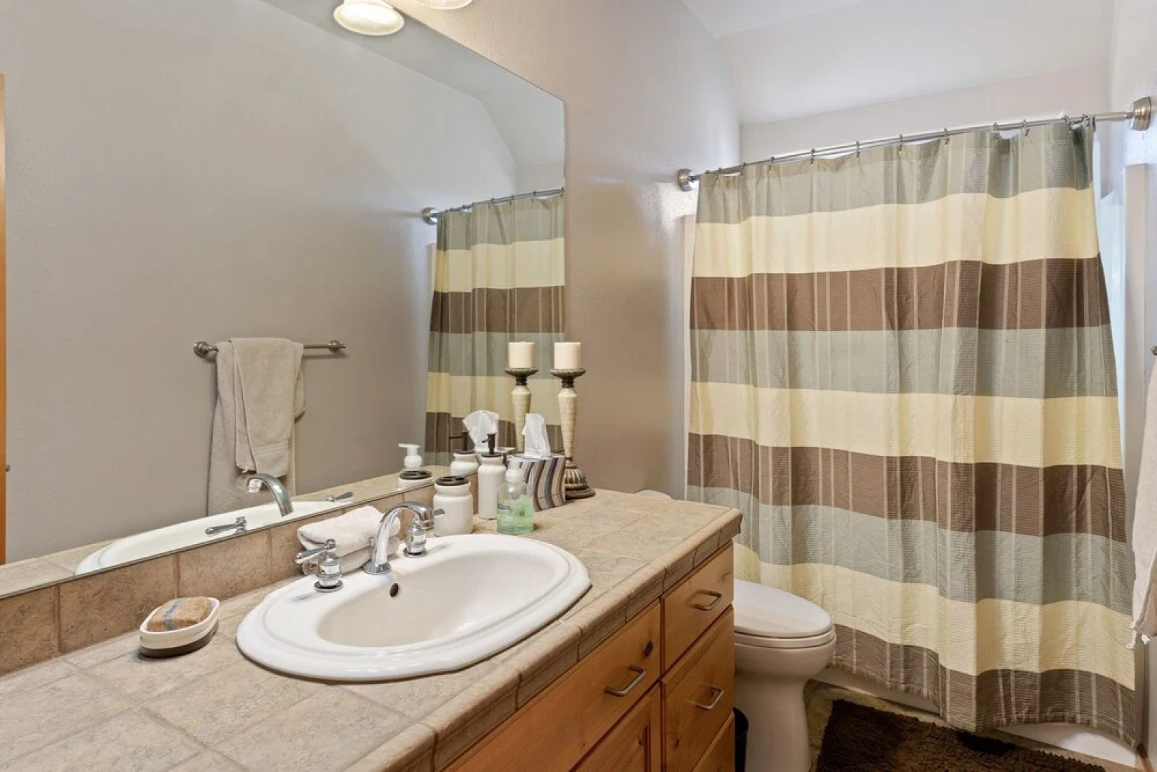 Luna View 3 Bedroom Home by Redawning