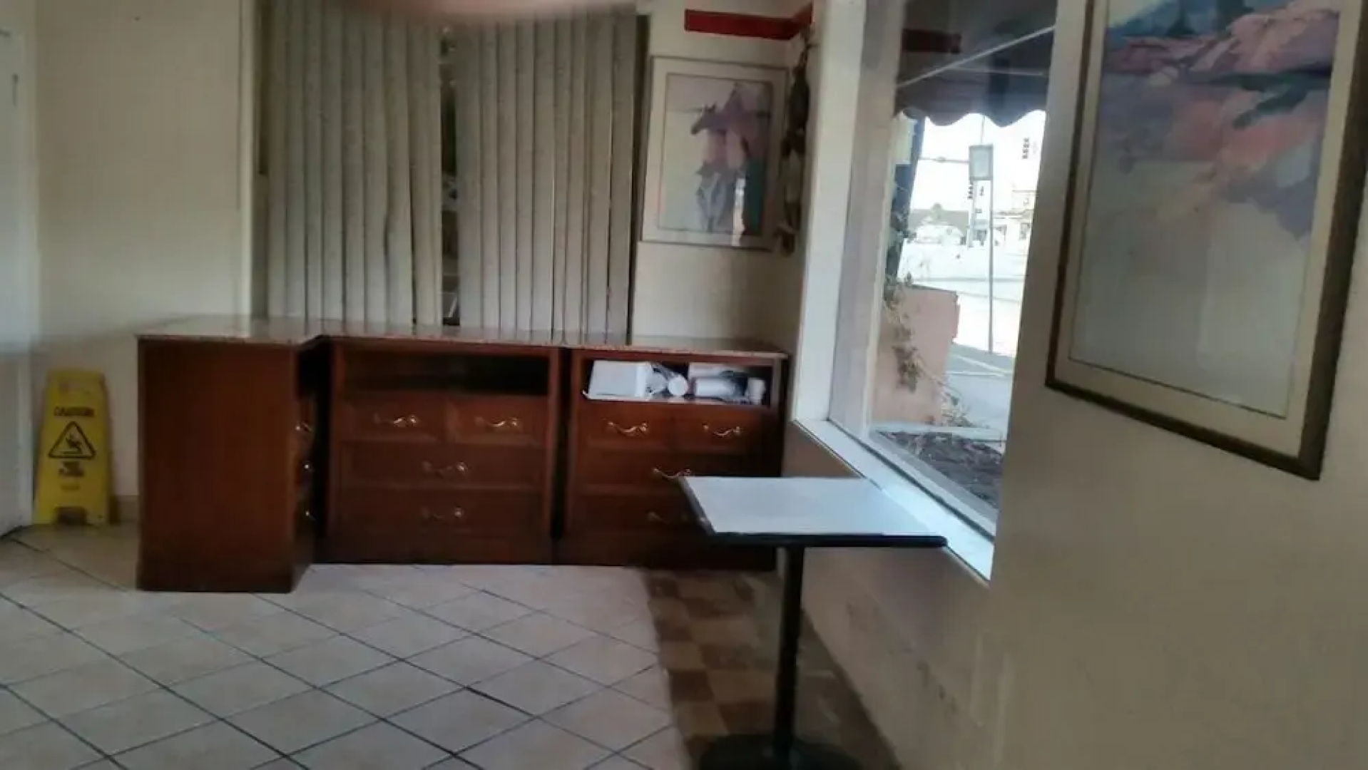 National 9 Inn Sand Canyon