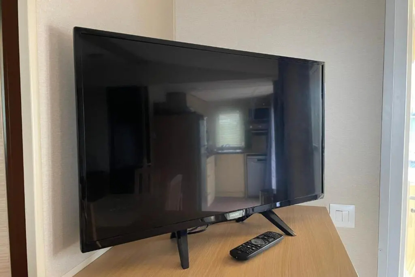 Mobile home in a campsite with swimming pool in Marennes plage