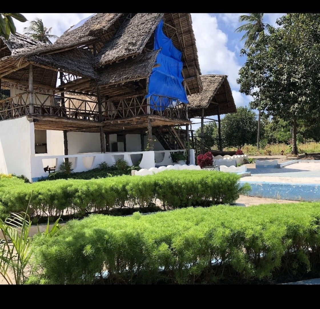 Sea Front Mafia Lodge