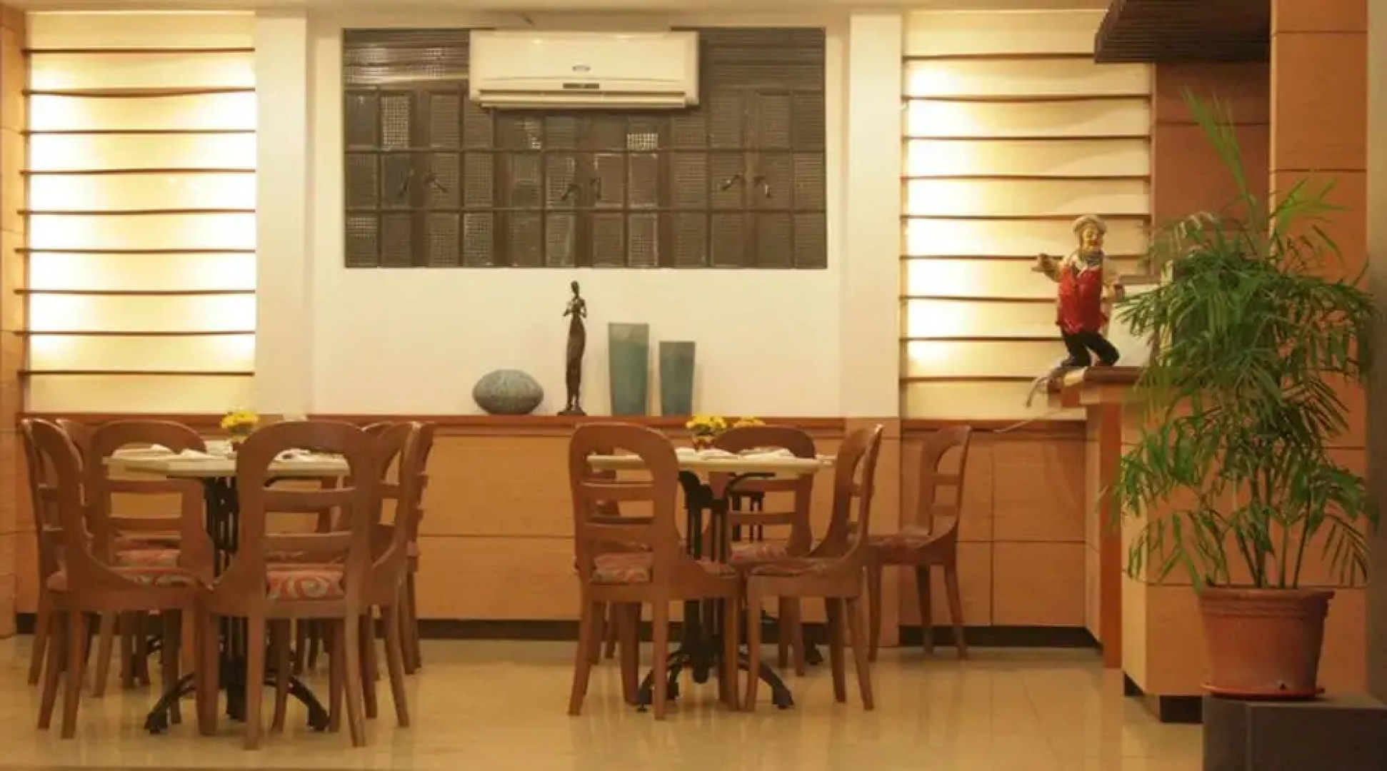 Mira De Polaris Hotel