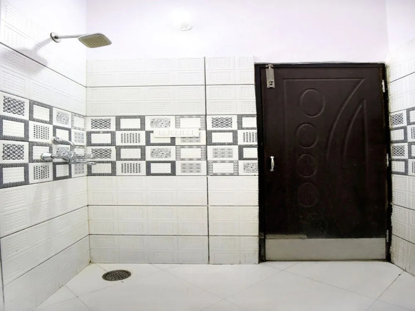 OYO 8766 Hotel DS Regency