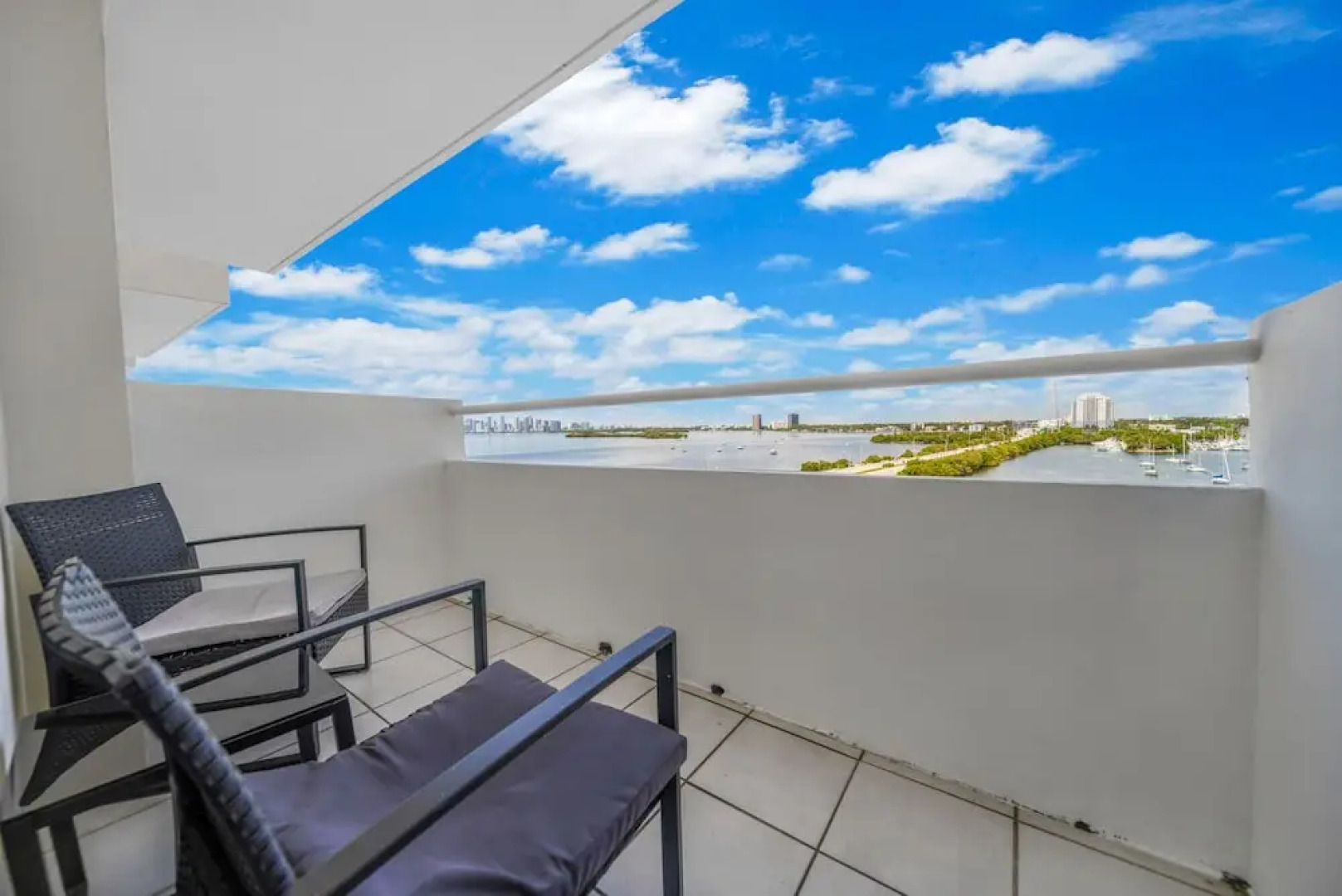 Waterfront One-Bedroom Apt