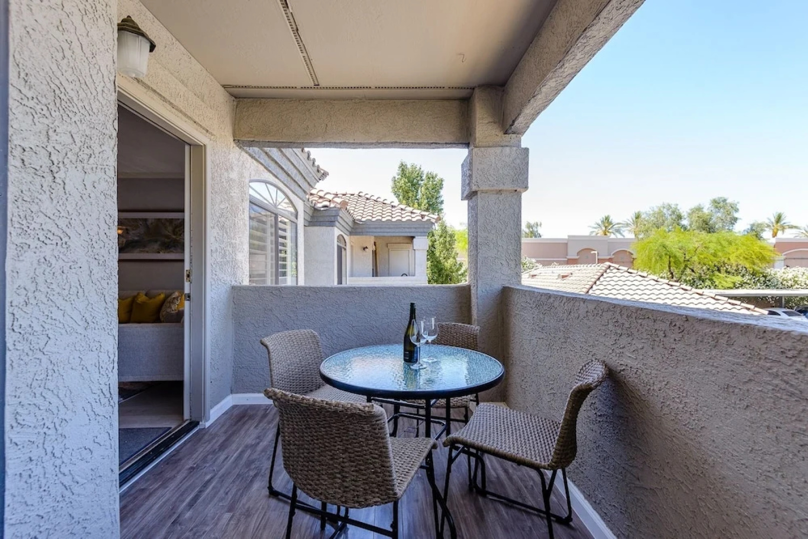 Villa Escape 2 Bedroom Condo by Redawning