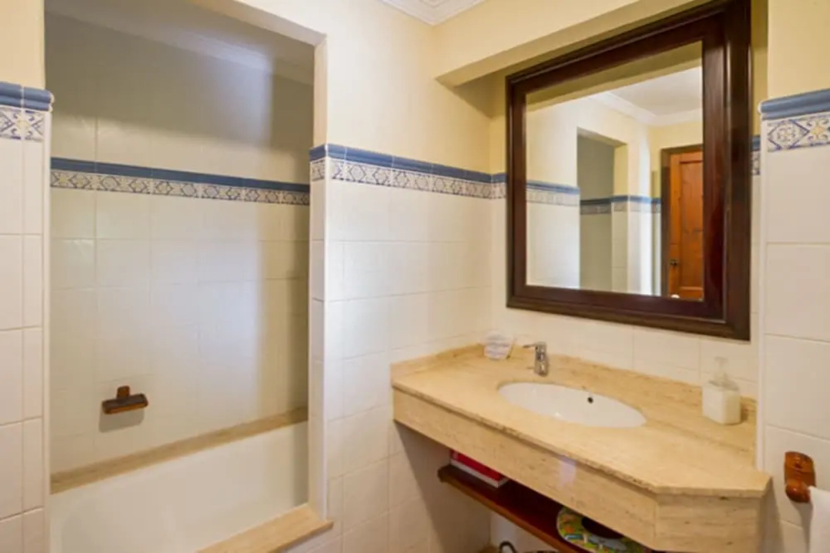 Apartment With one Bedroom in Petra, With Pool Access, Enclosed Garden