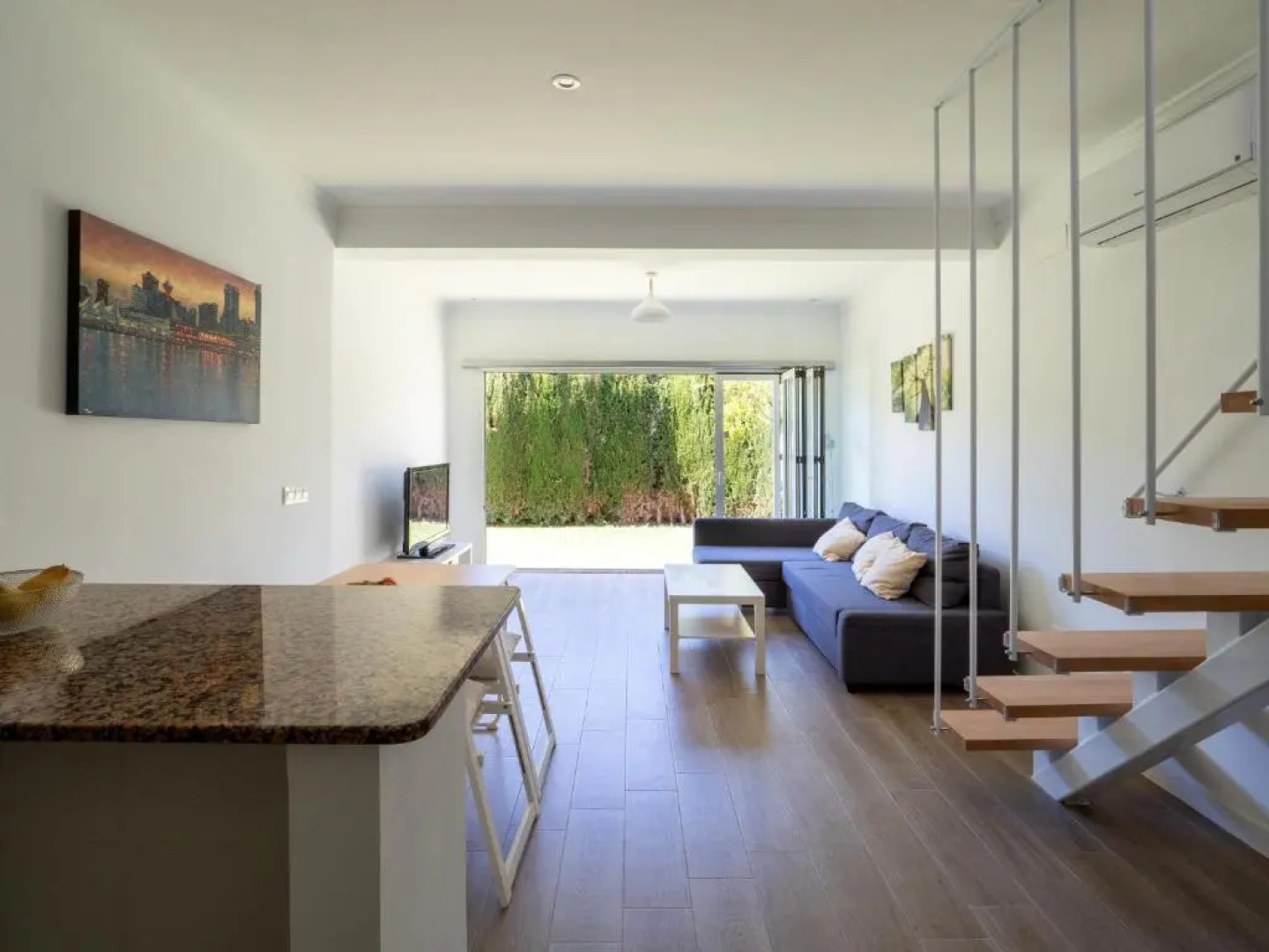 House In Private Urbanization