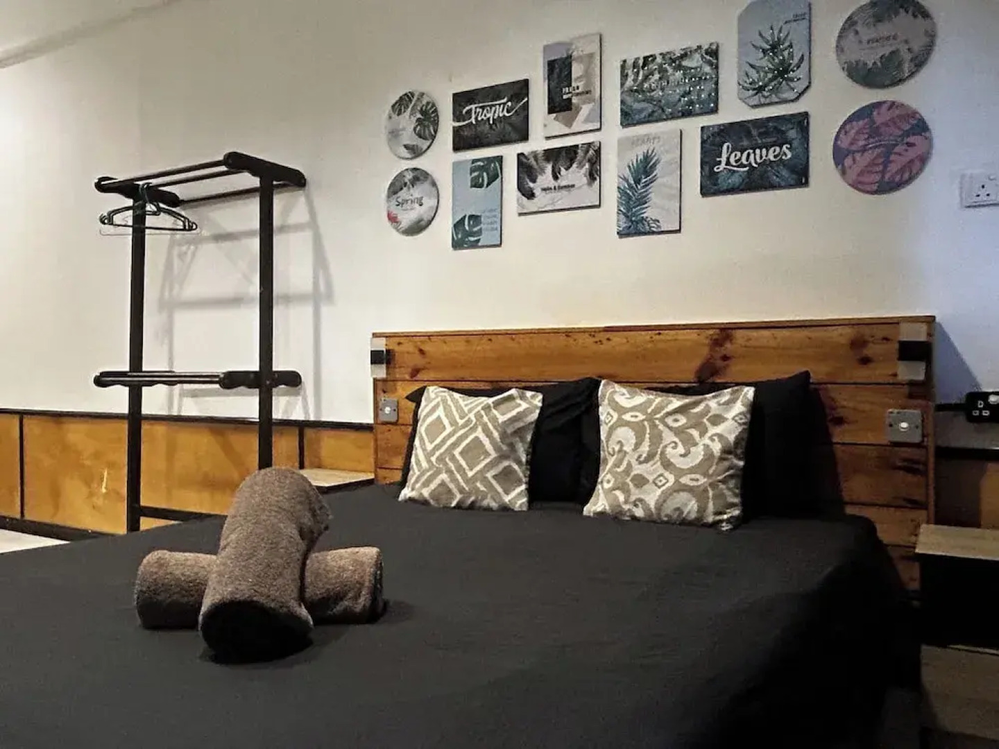 Riverbank Dungun Guesthouse & Cafe