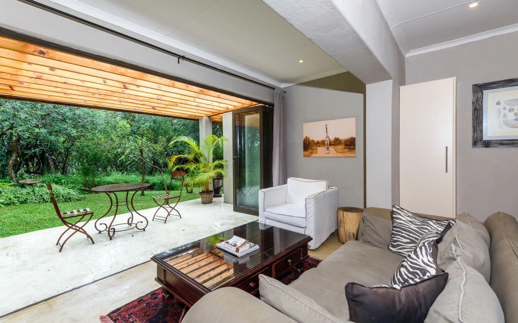 Khaya Ndlovu Safari Manor