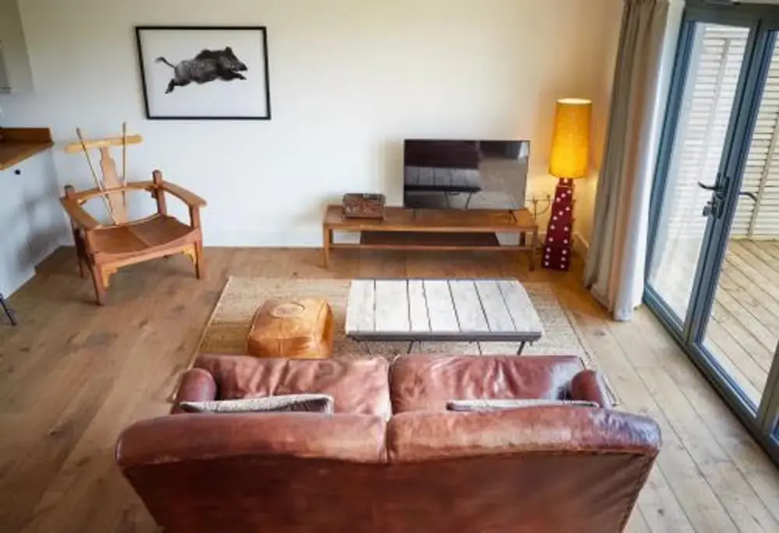 Host Stay Number One Piglets