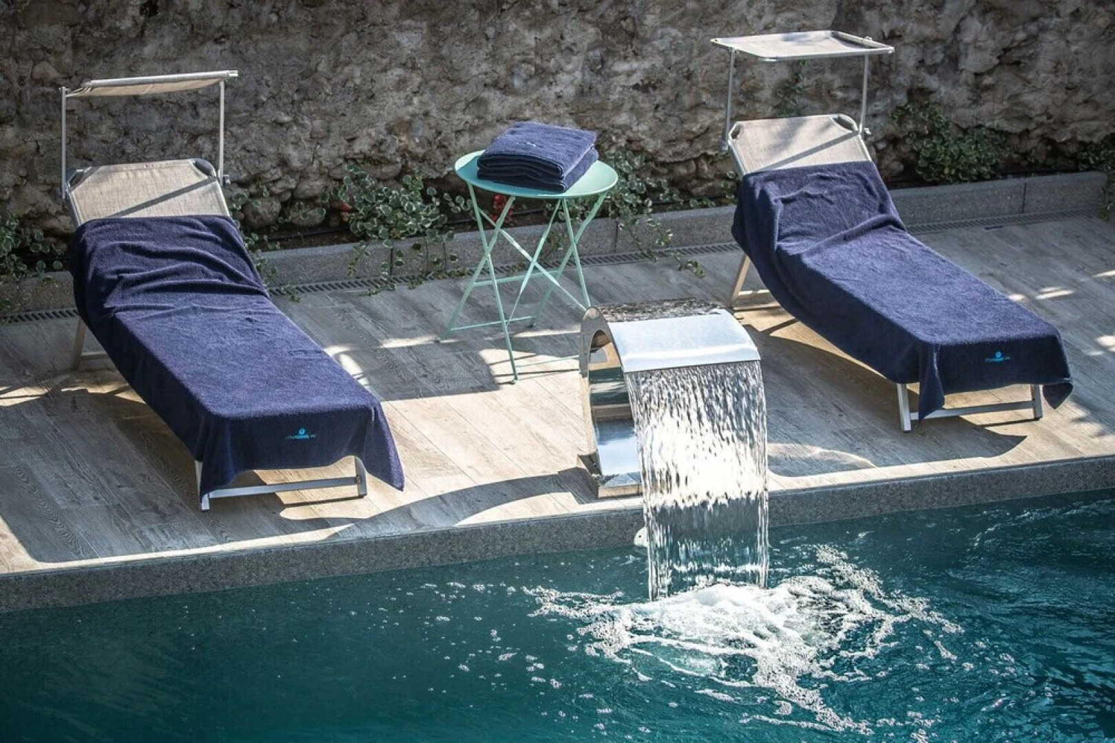 Maji Como Lake apartments