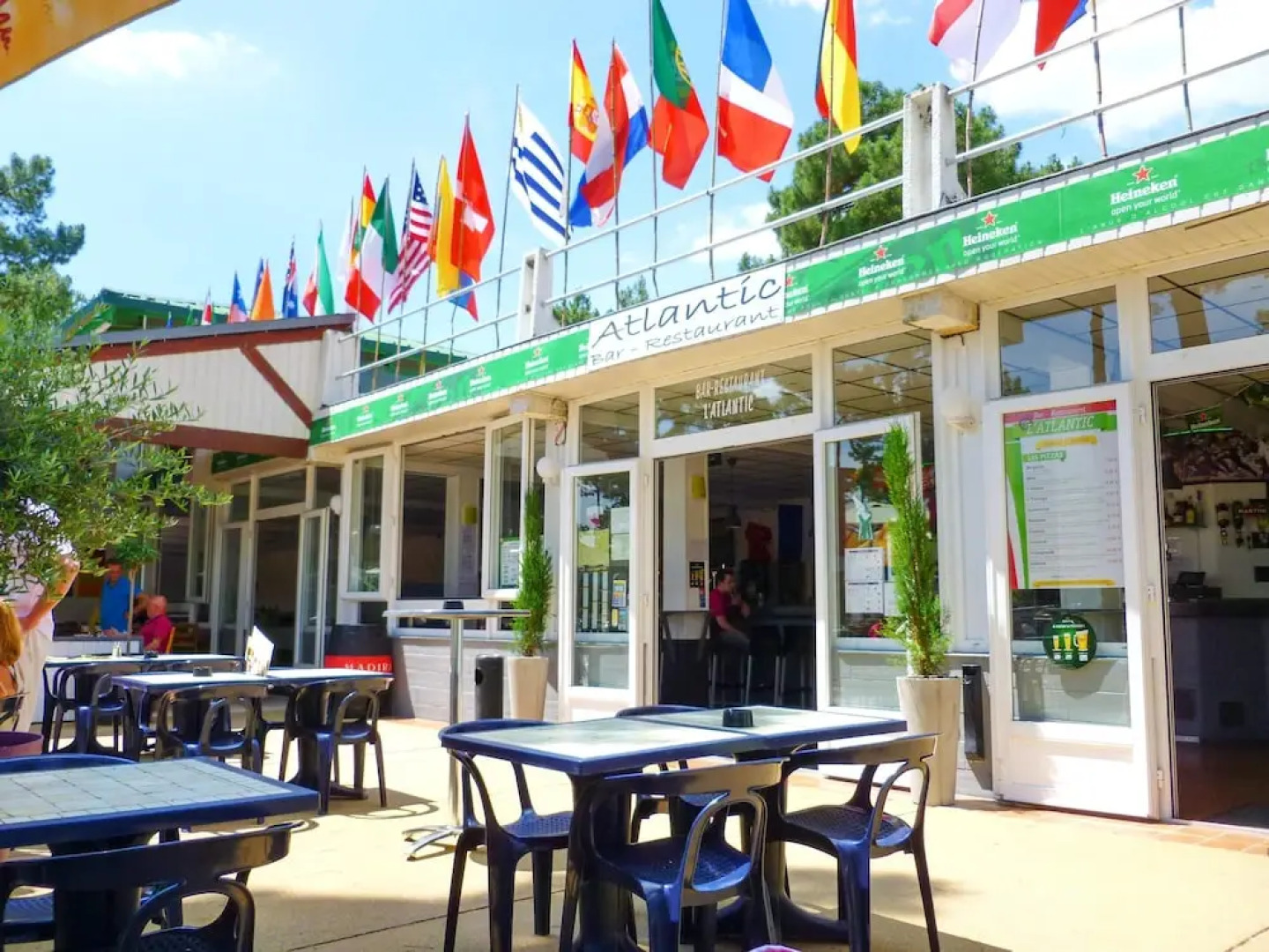 Bungalow With 2 Bedrooms in La Palmyre, With Pool Access and Furnished