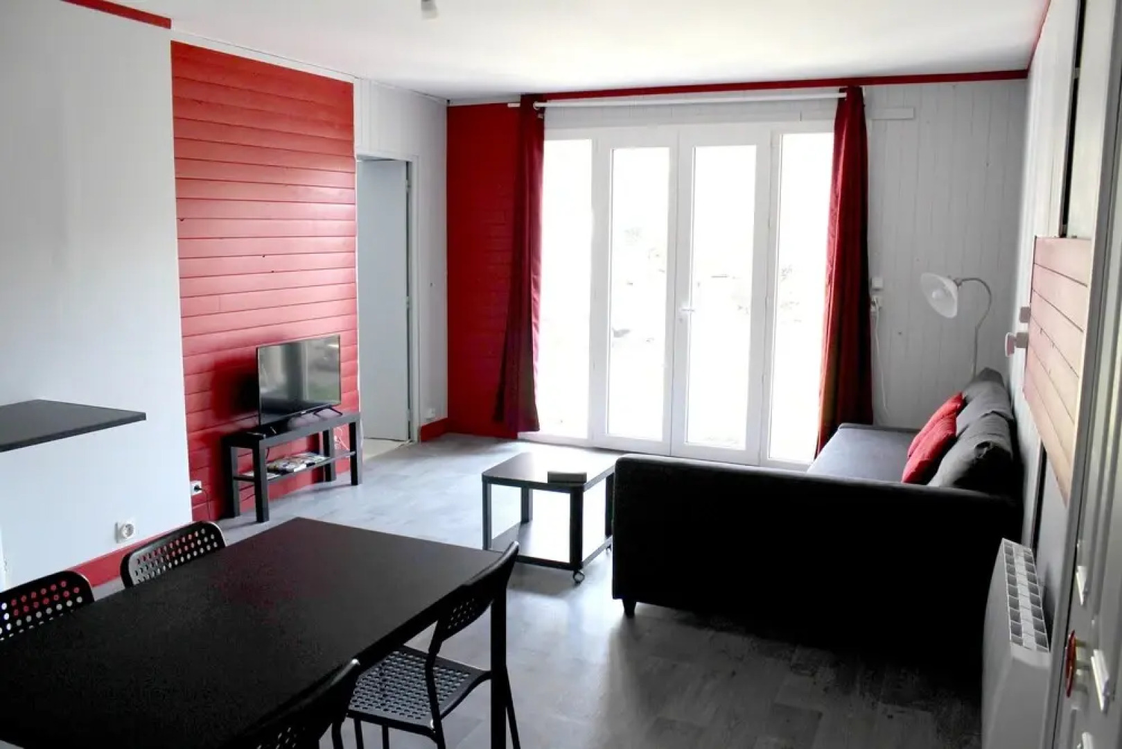 House With one Bedroom in Saint-patrice, With Shared Pool, Enclosed Garden and Wifi