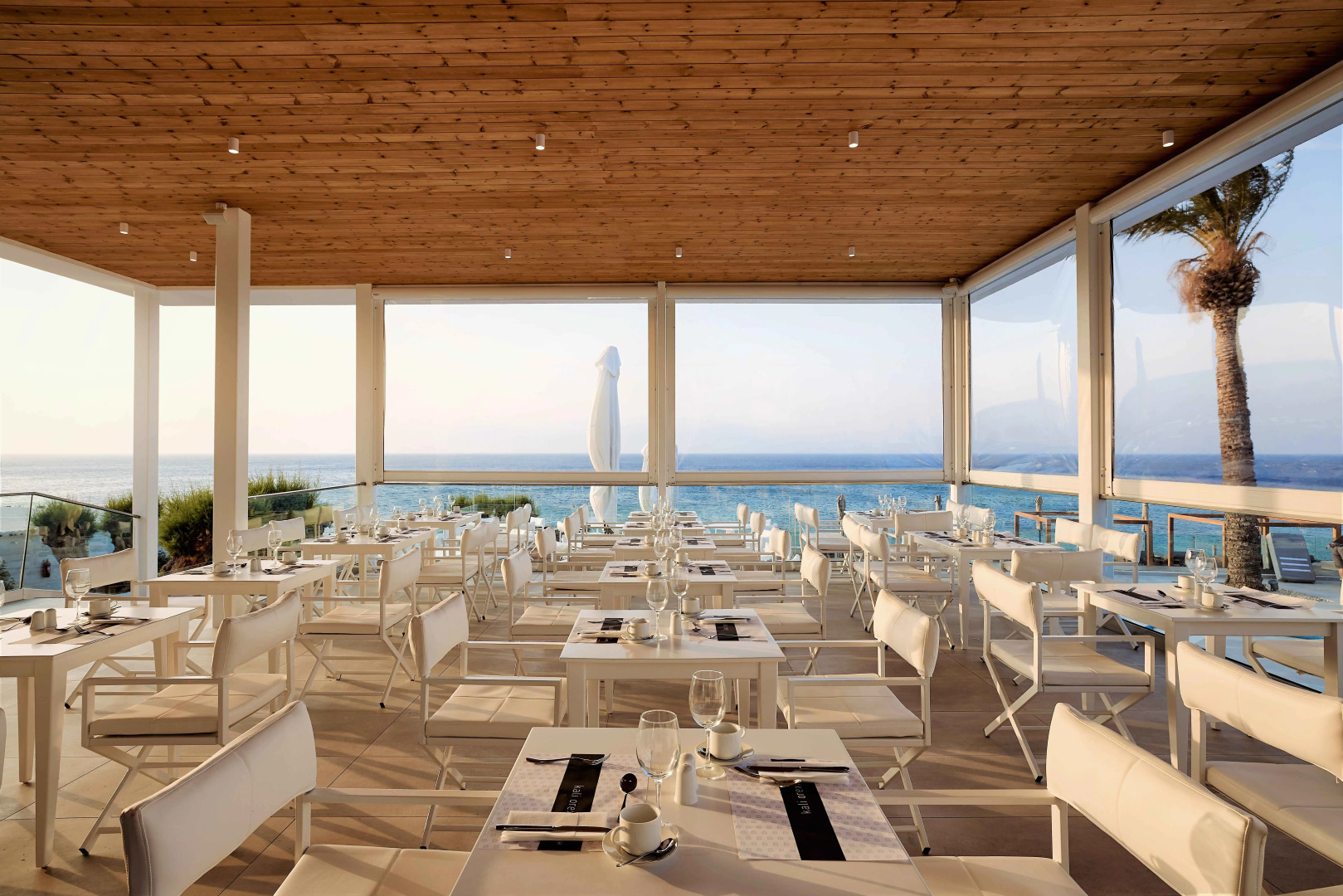 Dimitra Beach Hotel & Suites