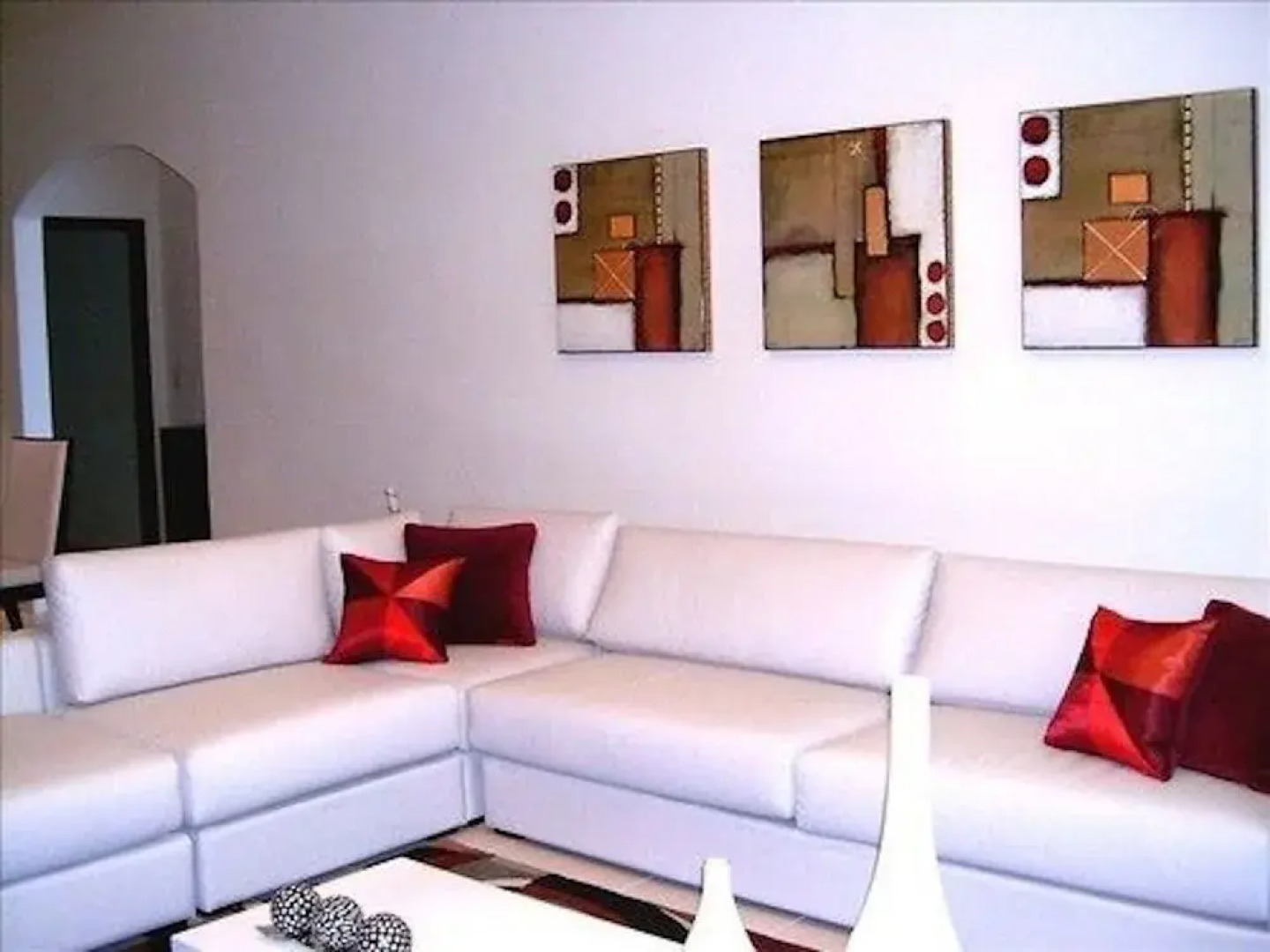 Unlimited Luxury Villas - Playa Royale Condo