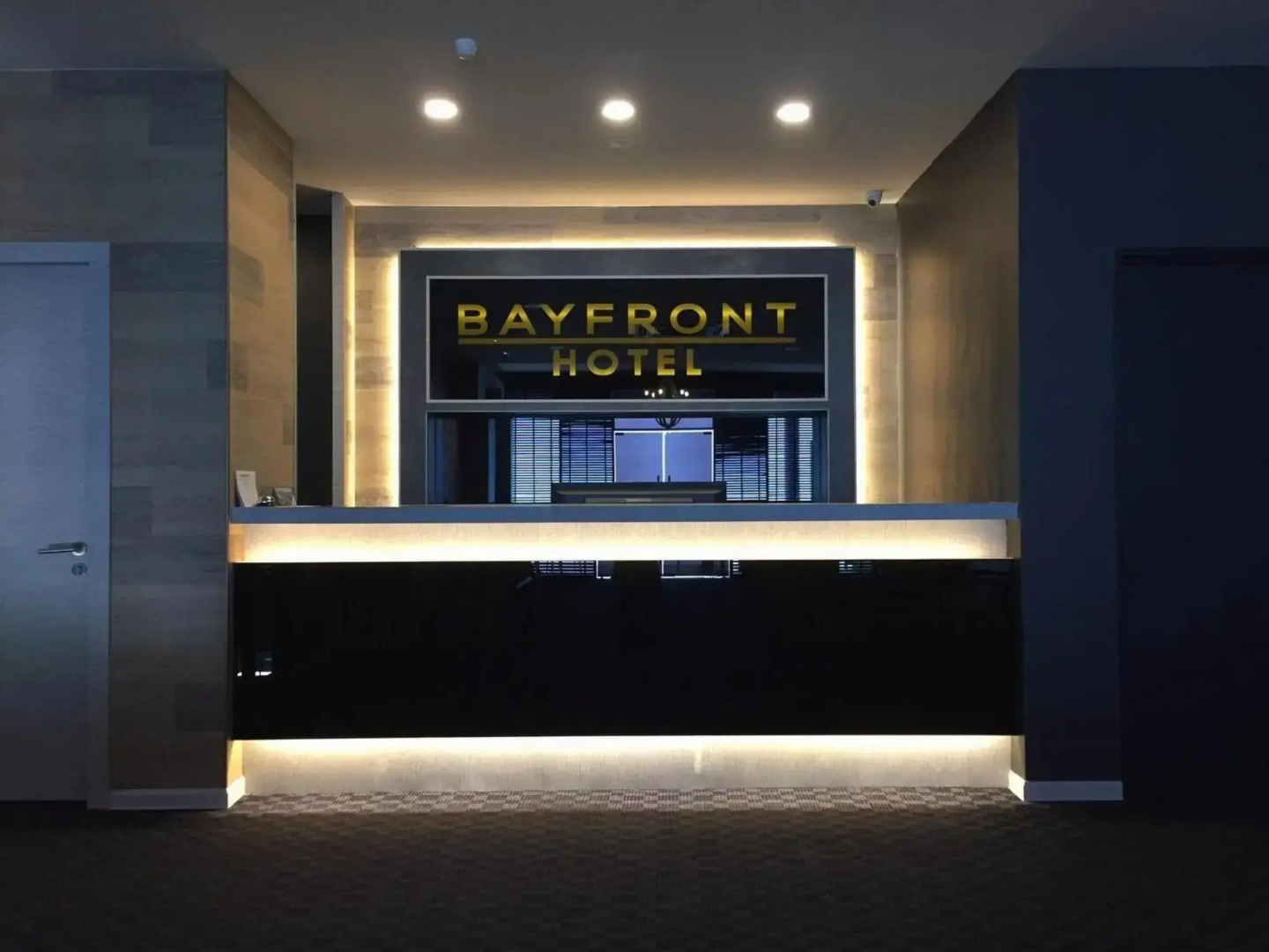 Bayfront Hotel